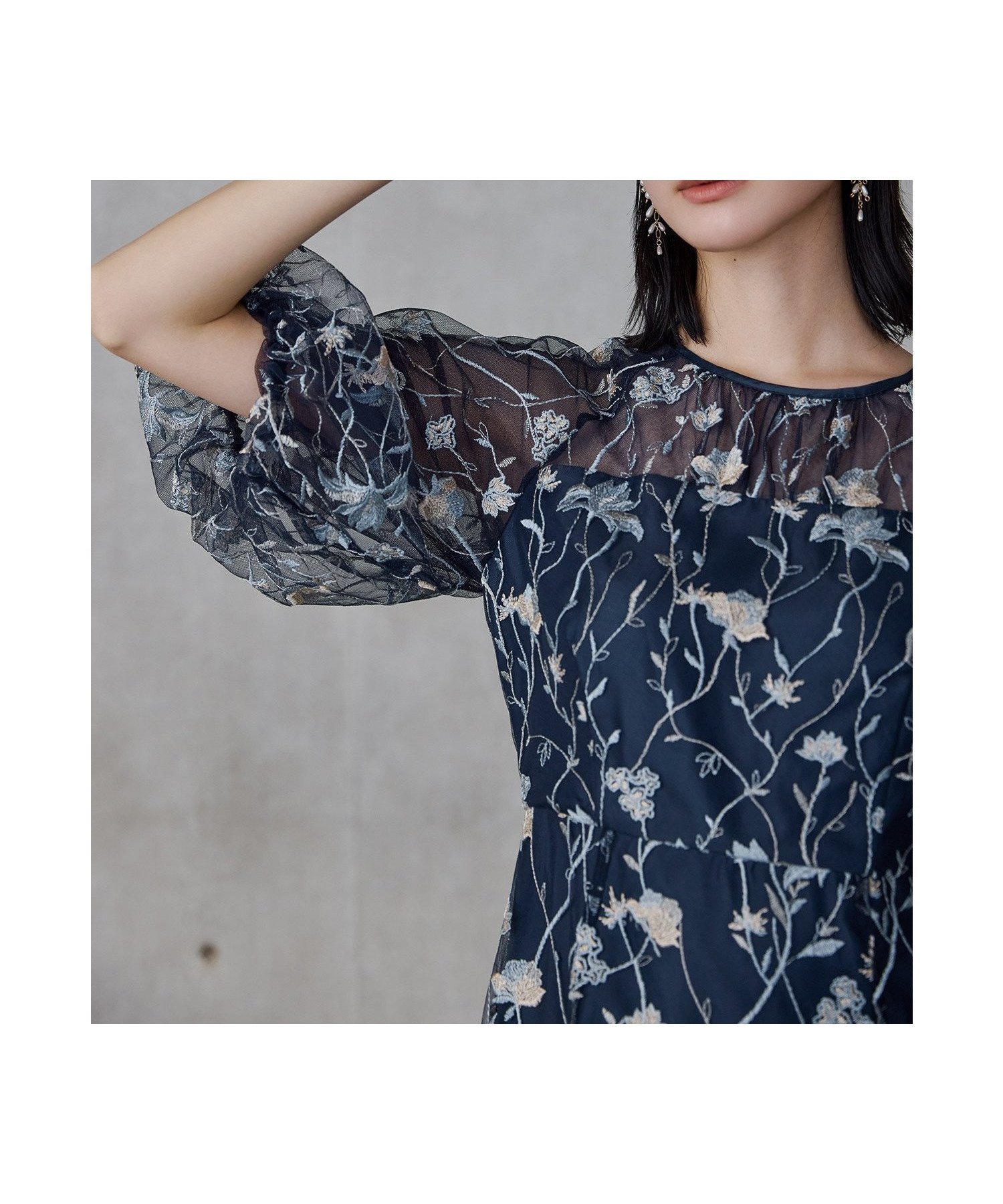 【ビーフラット/bflat】のフラワーエンブロイダリードレス パーティードレス オケージョンドレス 結婚式 二次会 人気、トレンドファッション・服の通販 founy(ファニー) 　ファッション　Fashion　レディースファッション　Fashion for Women　ワンピース　Dresses　フォーマル・パーティードレス・結婚式用ドレス　Elegant & Casual Dresses　おすすめ　Recommended / Our Picks　スリーブ　Sleeve, Long Sleeve / Short Sleeve　チュール　Tulip, Tulip Motif　ドレス　Dress, One-Piece　フェミニン　Feminine, Girly　フラワー　Flower, Floral　フレア　Flare, Flared　二次会　After Party　披露宴　Wedding Reception　結婚式　Wedding　 other-1|ID: prp329100004813579 ipo3291000000034950185