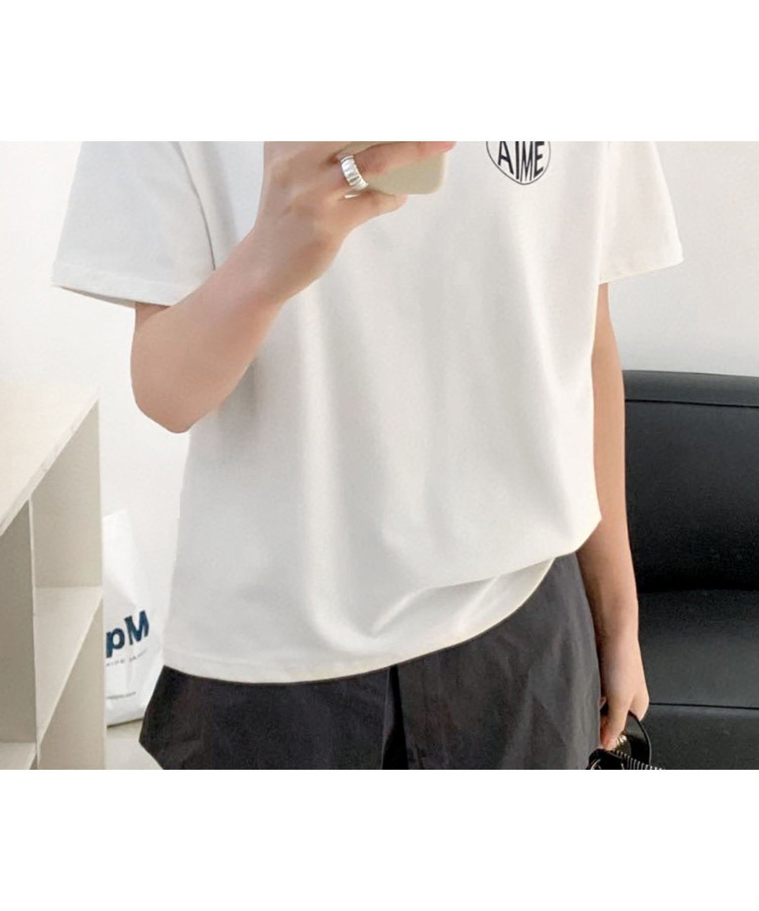 【ガール/GIRL】のコットン素材ロゴ入り半袖Tシャツ インテリア・キッズ・メンズ・レディースファッション・服の通販 founy(ファニー) 　ファッション　Fashion　レディースファッション　Fashion for Women　トップス・カットソー　Cut & Sew Tops　シャツ・ブラウス・オフィスカジュアル　Elegant Blouses & Button-Ups　ロングTシャツ・Tシャツ　Longline T-Shirts & Tees　クラシカル　Classical, Vintage-Inspired　ジャケット　Jacket, Outerwear　ミックス　Mix, Mixed Style　半袖　Short Sleeve, Half Sleeve　WH|ID: prp329100004813616 ipo3291000000034950780