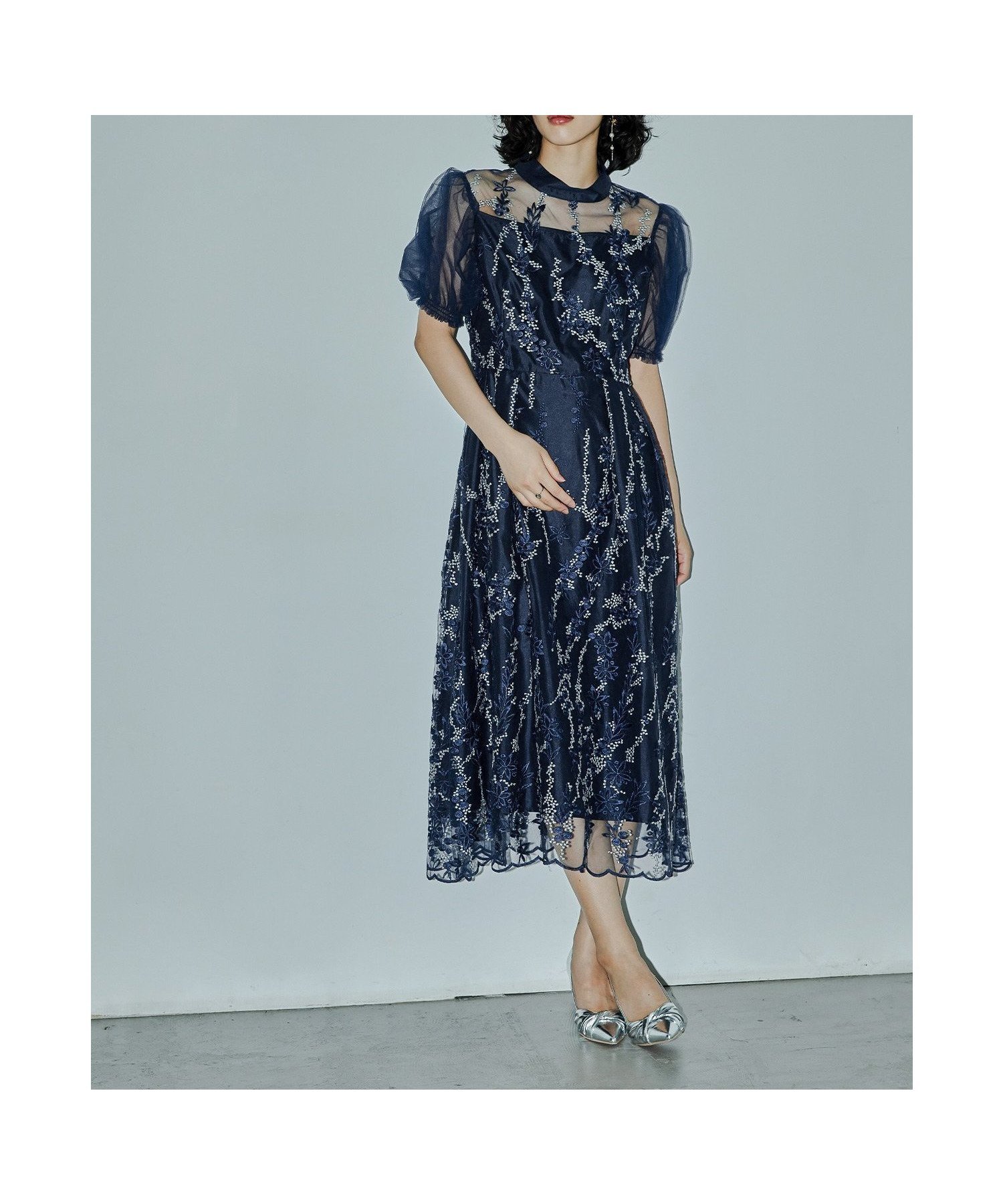 【ビーフラット/bflat】のチュールパフスリーブ刺繍レースドレス 結婚式 成人式 二次会 同窓会 インテリア・キッズ・メンズ・レディースファッション・服の通販 founy(ファニー) 　ファッション　Fashion　レディースファッション　Fashion for Women　ワンピース　Dresses　フォーマル・パーティードレス・結婚式用ドレス　Elegant & Casual Dresses　おすすめ　Recommended / Our Picks　エレガント 上品　Elegant　スカラップ　Scallop, Scalloped Edge　ドレス　Dress, One-Piece　リボン　Ribbon, Bow　レース　Lace, Lace Fabric　二次会　After Party　披露宴　Wedding Reception　結婚式　Wedding　ネイビー|ID: prp329100004813638 ipo3291000000034951116