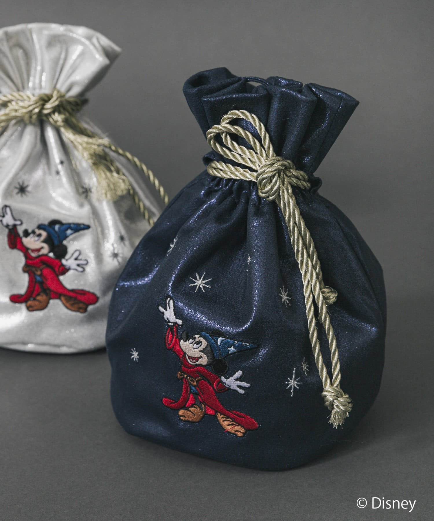 【センスオブプレイス/SENSE OF PLACE by URBAN RESEARCH】の『別注』FANTASIA/巾着バック 人気、トレンドファッション・服の通販 founy(ファニー) 　ファッション　Fashion　レディースファッション　Fashion for Women　バッグ　Bags　2025年　2025　2025-2026秋冬・A/W　Autumn/Winter 2025–26 AW25–26　冬　Winter / This Winter　アクセサリー　Fashion Accessories　スウェット / スエット　Sweatshirt, Sweatwear　セーター　Sweater, Knitwear　別注　Limited Edition, Custom Order　巾着　Drawstring Bag, Kinchaku　A/W・秋冬　Autumn/Winter　 other-1|ID: prp329100004813895 ipo3291000000034961045