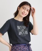 【ローラアシュレイ/LAURA ASHLEY】の【カラー追加!STORY掲載!/コットン100%/3colors】エラビー スカーフ柄 Tシャツ 人気、トレンドファッション・服の通販 founy(ファニー) 雑誌掲載アイテム Magazine Picks & Fashion Features ファッション雑誌 Fashion Magazines ストーリィ STORY ファッション Fashion レディースファッション Fashion for Women トップス・カットソー Cut & Sew Tops シャツ・ブラウス・オフィスカジュアル Elegant Blouses & Button-Ups ロングTシャツ・Tシャツ Longline T-Shirts & Tees おすすめ Recommended / Our Picks インナー Innerwear カーディガン Cardigan, Knitwear ジャケット Jacket, Outerwear スカーフ Scarf, Neckwear スクエア Square, Square Shape スマート Smart, Elegant トレンド Trend, Trending Now フィット Fit, Slim Fit モチーフ Motif, Design Theme レギュラー Regular, Standard Fit エレガント 上品 Elegant 雑誌 Magazine, Fashion Magazine thumbnail ネイビー|ID: prp329100004813898 ipo3291000000034961060