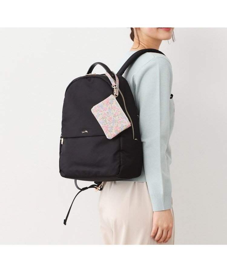【ローラアシュレイ/LAURA ASHLEY】の【4L収納/クッションポケット/ポーチ付き】多機能バックパック インテリア・キッズ・メンズ・レディースファッション・服の通販 founy(ファニー) 　ファッション　Fashion　レディースファッション　Fashion for Women　バッグ　Bags　ポーチ&ミニバッグ　Pouches & Mini Bags　なめらか　Smooth, Silky Texture　クッション　Cushion, Throw Pillow　スマート　Smart, Elegant　ビジネス 仕事 通勤　Business / Work / Commuting　ポケット　Pocket, Pocket Detail　ポーチ　Pouch, Small Case　人気　Popular, Best Seller　ブラック|ID: prp329100004814006 ipo3291000000034962138