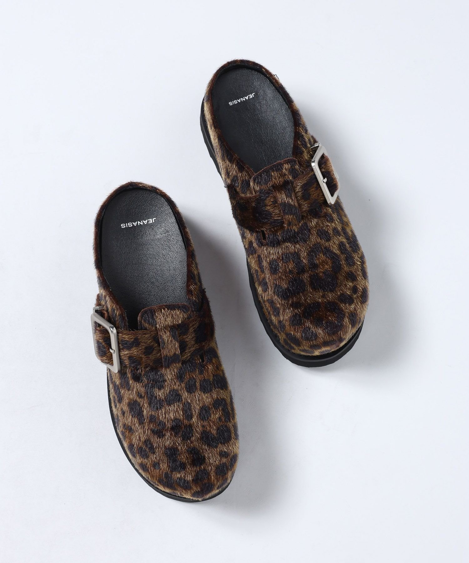 【ジーナシス/JEANASiS】のボリュームクロッグシューズ インテリア・キッズ・メンズ・レディースファッション・服の通販 founy(ファニー) 　ファッション　Fashion　レディースファッション　Fashion for Women　おすすめ　Recommended / Our Picks　クッション　Cushion, Throw Pillow　シューズ　Shoes, Footwear　シンプル　Simple, Minimal　トレンド　Trend, Trending Now　フェイクレザー　Faux Leather, PU Leather　フェミニン　Feminine, Girly　フォルム　Silhouette, Form　ボトム　Bottoms, Lower Wear　ロング　Long, Long-Length　厚底　Platform Shoes　抗菌　Antibacterial, Bacteria-Resistant　ブラウン系その他|ID: prp329100004814092 ipo3291000000034962850