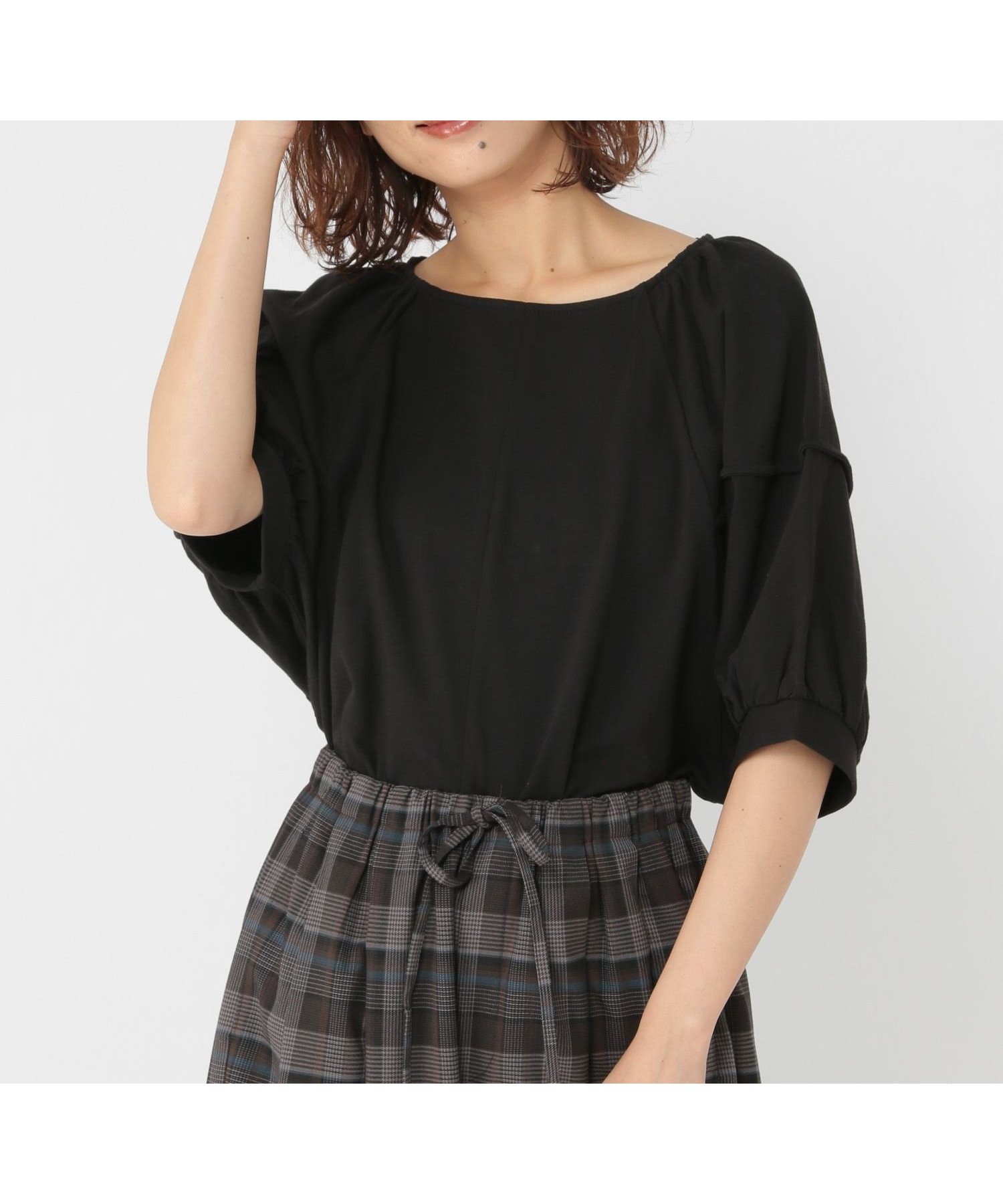 【スタディオ クリップ/studio CLIP】のボリュームスリーブカットソーブラウス インテリア・キッズ・メンズ・レディースファッション・服の通販 founy(ファニー) 　ファッション　Fashion　レディースファッション　Fashion for Women　トップス・カットソー　Cut & Sew Tops　シャツ・ブラウス・オフィスカジュアル　Elegant Blouses & Button-Ups　カットソー・ベーシックTシャツ　Cut-and-Sewn Tops / Stretch Tees & Basics　ボリューム袖・フリルスリーブブラウス　Voluminous & Ruffle Sleeves / Puffy Sleeve Tops　おすすめ　Recommended / Our Picks　カットソー　Cut and Sewn Top　ギャザー　Gathered, Ruffled　サロペット　Overalls, Salopette　デニム　Denim, Jeans Material　フォルム　Silhouette, Form　ブラック19|ID: prp329100004814124 ipo3291000000034963099