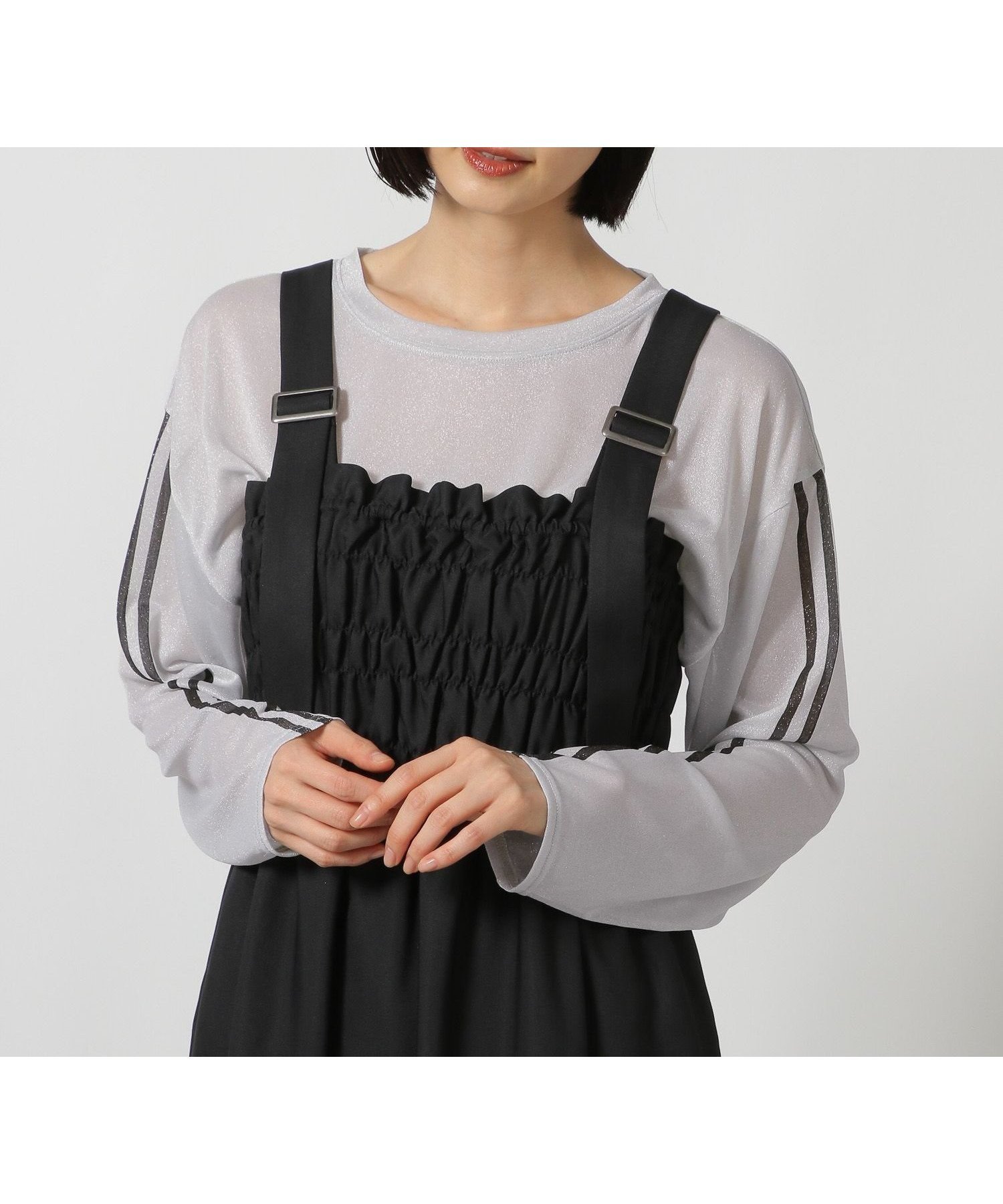 【ラコレ/LAKOLE】の袖ラインプリント長袖T インテリア・キッズ・メンズ・レディースファッション・服の通販 founy(ファニー) 　ファッション　Fashion　レディースファッション　Fashion for Women　トップス・カットソー　Cut & Sew Tops　サロペット　Overalls, Salopette　シアー　Sheer, See-Through　シルバー　Silver, Metallic Silver　ビスチェ　Bustier, Corset Top　プリント　Print, Printed Pattern　長袖　Long Sleeve, Full Sleeve　シルバー01|ID: prp329100004814136 ipo3291000000034963265