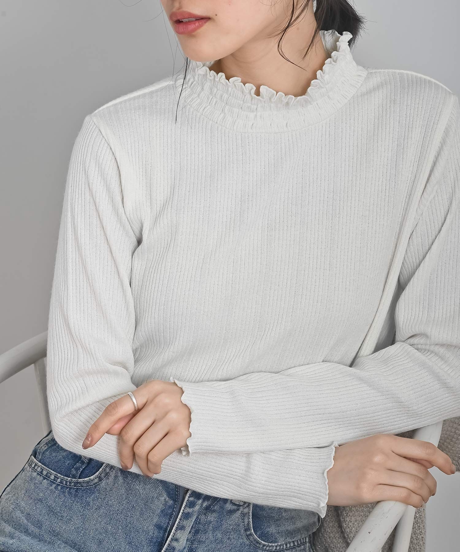 【アールピーエス/rps】のリブニットソー衿シャ-リングカットソー インテリア・キッズ・メンズ・レディースファッション・服の通販 founy(ファニー) 　ファッション　Fashion　レディースファッション　Fashion for Women　トップス・カットソー　Cut & Sew Tops　ニット　Knit Tops & Sweaters　カットソー・ベーシックTシャツ　Cut-and-Sewn Tops / Stretch Tees & Basics　シャーリング　Shirring, Ruched　シンプル　Simple, Minimal　ハイネック　High Neck, Mock Neck　フェミニン　Feminine, Girly　ランダム　Random, Irregular　アイボリー|ID: prp329100004814152 ipo3291000000034963451