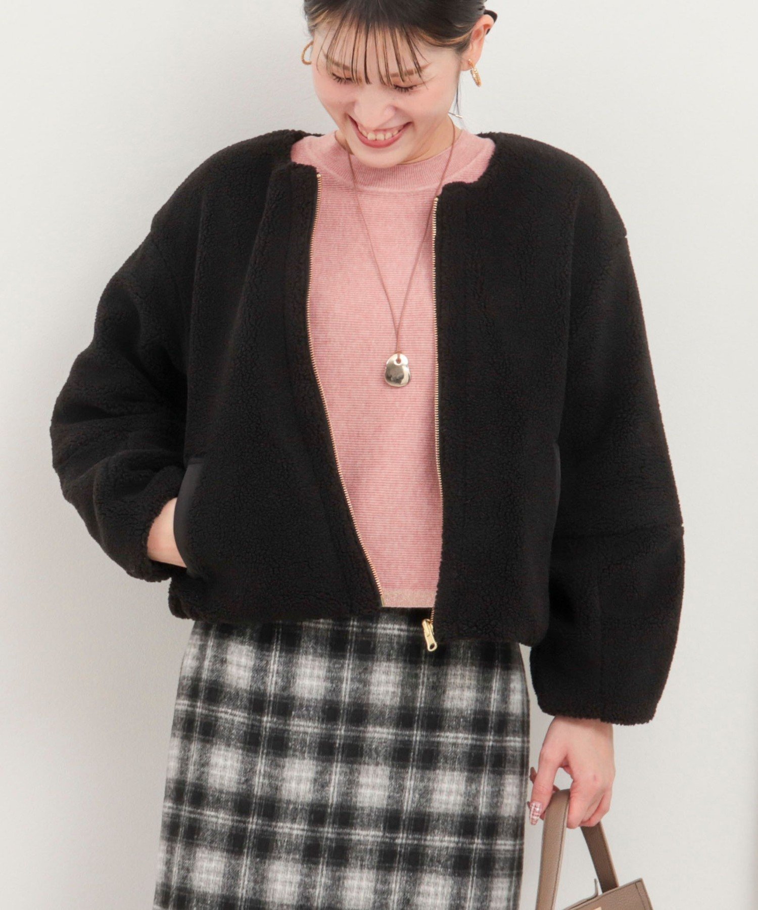 【ノーリーズ/NOLLEY'S】のタフタ×ボアリバーシブルブルゾン インテリア・キッズ・メンズ・レディースファッション・服の通販 founy(ファニー) 　ファッション　Fashion　レディースファッション　Fashion for Women　アウター　Coat / Outerwear Collection　ブルゾンジャケット・スポーティアウター　Blouson Jackets　キルティング　Quilted, Quilting　コンパクト　Compact, Small Size　タフタ　Taffeta, Structured Fabric　リバーシブル　Reversible, Two-Sided　冬　Winter / This Winter　アウトレット　Outlet / Clearance　おすすめ　Recommended / Our Picks　エレガント 上品　Elegant　2025年　2025　2025-2026秋冬・A/W　Autumn/Winter 2025–26 AW25–26　ブラック|ID: prp329100004814166 ipo3291000000034963738