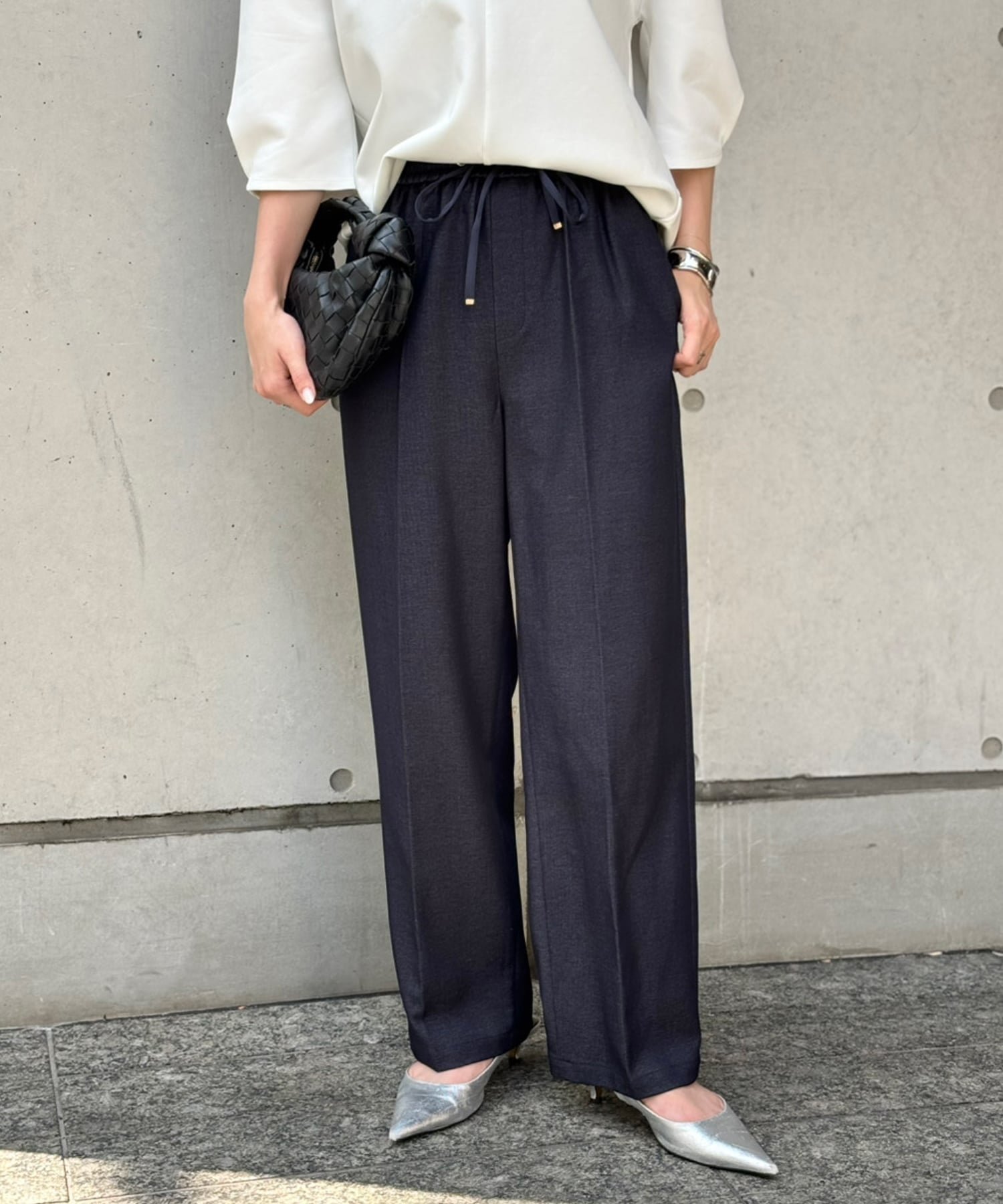 【スタイルドア/STYLEDOOR】のデニムライクドッキングイージーパンツ インテリア・キッズ・メンズ・レディースファッション・服の通販 founy(ファニー) 　ファッション　Fashion　レディースファッション　Fashion for Women　パンツ　Pants & Trousers　洗える　Machine Washable　サテン　Satin, Glossy Fabric　ジョーゼット　Georgette, Semi-Sheer Fabric　ストレート　Straight, Straight Cut　セットアップ　Set-Up, Coordinated Outfit　センター　Center, Center Line　デニム　Denim, Jeans Material　ドッキング　Docking, Mixed Material　リラックス　Relax, Relaxed Fit　ワイド　Wide, Wide Fit　エレガント 上品　Elegant　ネイビー|ID: prp329100004814263 ipo3291000000034964619