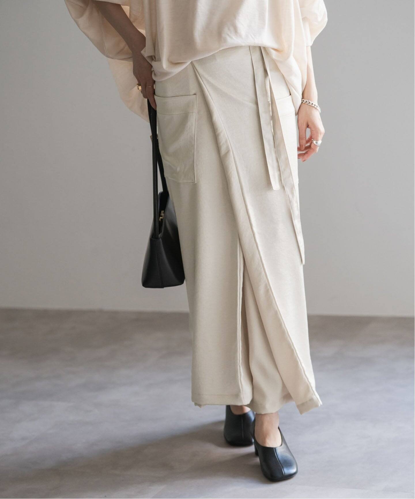 【ノーブル / スピック&スパン/NOBLE / Spick & Span】のCOG THE BIGSMOKE/コグザビッグスモーク MINA DOUBLE WRAP SKIRT 人気、トレンドファッション・服の通販 founy(ファニー) 　ファッション　Fashion　レディースファッション　Fashion for Women　スカート　Skirts　サテン　Satin, Glossy Fabric　シューズ　Shoes, Footwear　シルク　Silk, 100% Silk　ジョーゼット　Georgette, Semi-Sheer Fabric　スニーカー　Sneakers, Trainers　バランス　Balance, Style Balance　 other-1|ID: prp329100004814285 ipo3291000000034964835