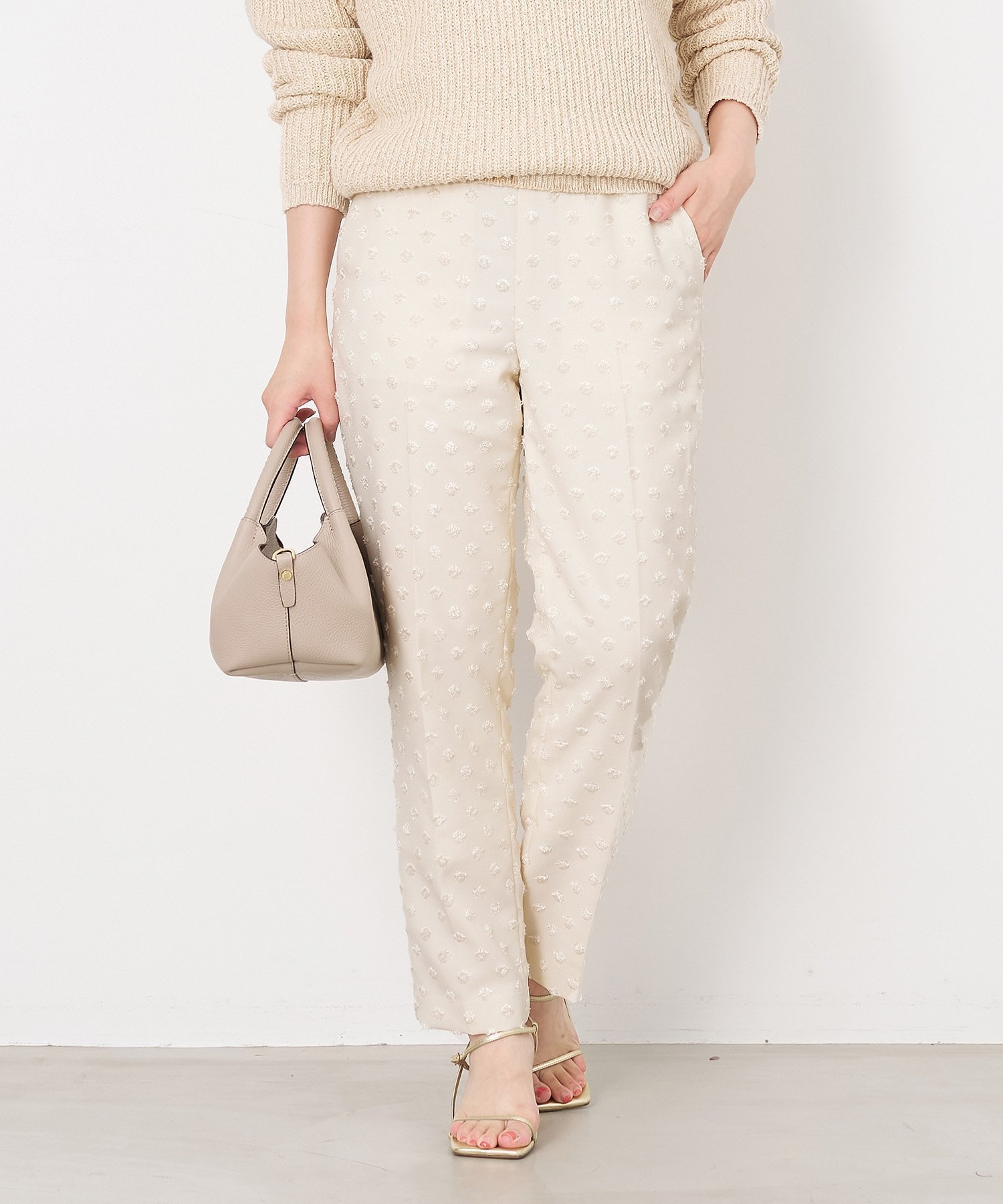 【マイカ ディール/MICA & DEAL】のドットジャガードテーパードパンツ 2サイズ展開 インテリア・キッズ・メンズ・レディースファッション・服の通販 founy(ファニー) 　ファッション　Fashion　レディースファッション　Fashion for Women　パンツ　Pants & Trousers　シューズ　Shoes, Footwear　シンプル　Simple, Minimal　ドット　Polka Dot, Dot Pattern　フレンチ　French, French Style　ベーシック　Basic, Essential　リブニット　Rib Knit, Ribbed Knit　おすすめ　Recommended / Our Picks　IVORY|ID: prp329100004814293 ipo3291000000034964892