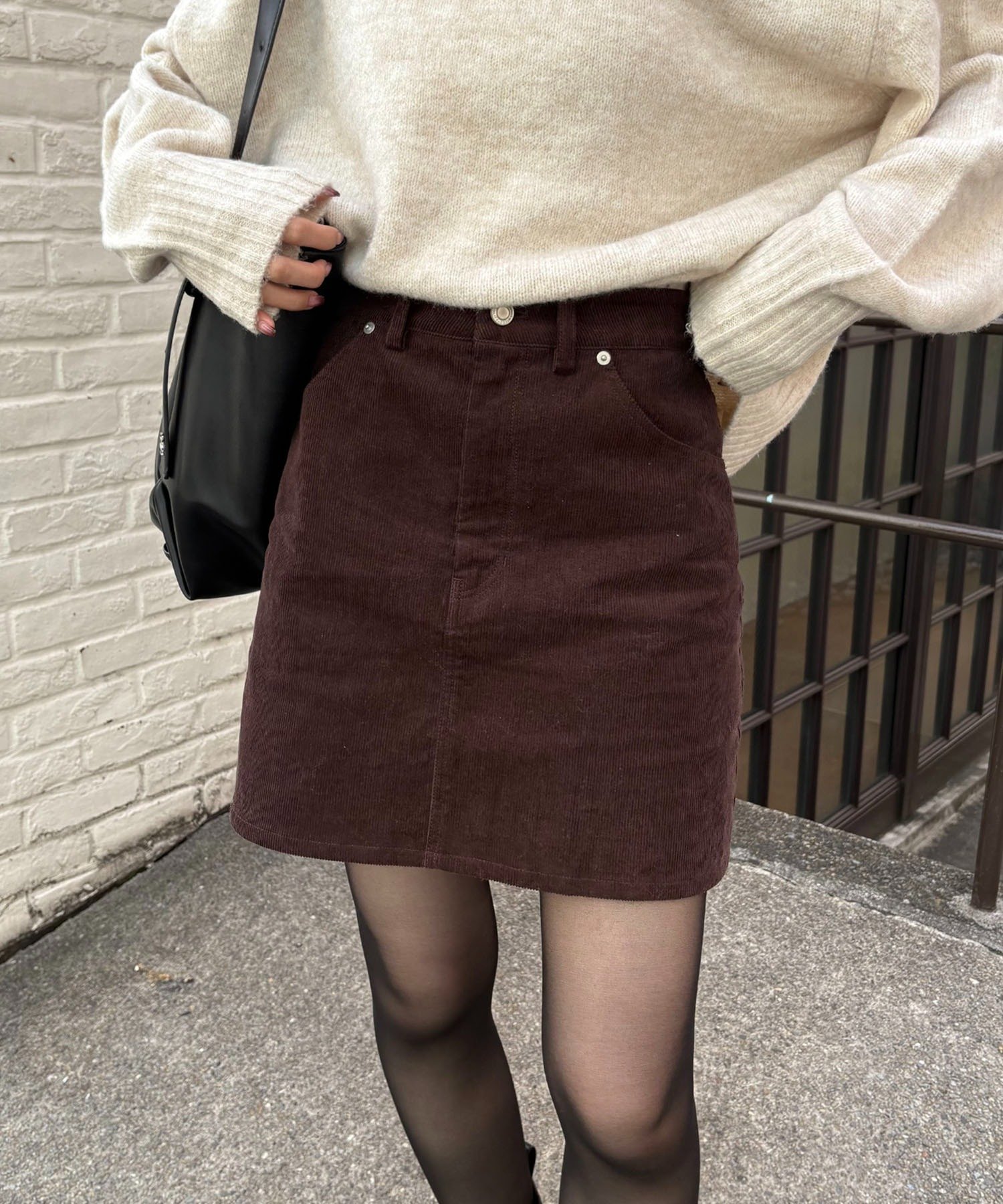 【カプリシューレマージュ/CAPRICIEUX LEMAGE】の【新色/レイヤード対応】コーデュロイ台形スカート 人気、トレンドファッション・服の通販 founy(ファニー) 　ファッション　Fashion　レディースファッション　Fashion for Women　スカート　Skirts　台形スカート・Aラインミニスカート　A-Line Skirts / Structured Mini Skirts　おすすめ　Recommended / Our Picks　インナー　Innerwear　コンパクト　Compact, Small Size　コーデュロイ　Corduroy, Cord Fabric　ジャケット　Jacket, Outerwear　スキッパー　Skipper, Open Collar　タイツ　Tights, Legwear　トレンド　Trend, Trending Now　ミニスカート　Mini Skirt, Short Skirt　今季　This Season, Current Season　冬　Winter / This Winter　台形　A-Line, Trapezoid Shape　 other-1|ID: prp329100004814337 ipo3291000000034965196