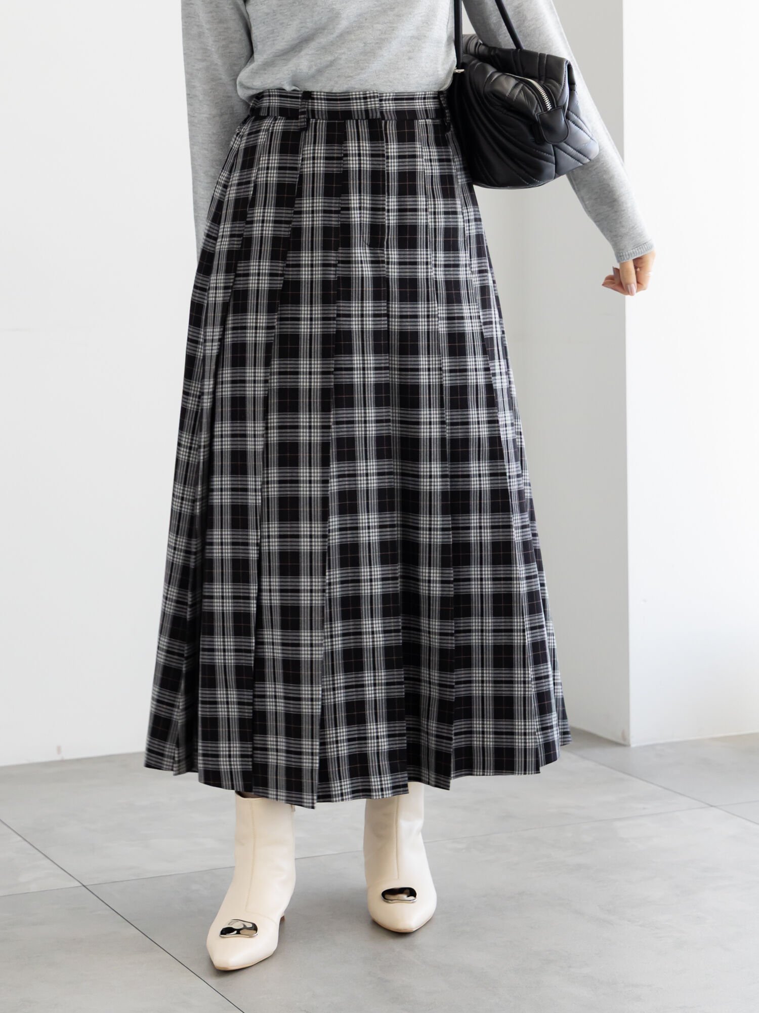 【テチチ/Te chichi】のチェックアソートロングプリーツスカート インテリア・キッズ・メンズ・レディースファッション・服の通販 founy(ファニー) 　ファッション　Fashion　レディースファッション　Fashion for Women　スカート　Skirts　プリーツスカート / 上品フェミニンスタイル　Pleated Skirts　クラシカル　Classical, Vintage-Inspired　チェック　Check, Plaid, Tartan　プリーツ　Pleats, Pleated　ロング　Long, Long-Length　無地　Plain, Solid Color　オフホワイト|ID: prp329100004814367 ipo3291000000034965559