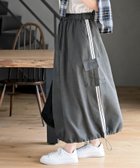 【アールピーエス/rps】のサイドライン入りカーゴスカート 人気、トレンドファッション・服の通販 founy(ファニー) ファッション Fashion レディースファッション Fashion for Women スカート Skirts ツイル Twist, Twisted Detail バルーン Balloon, Balloon Silhouette ロング Long, Long-Length ワンポイント One Point, Statement Accent thumbnail チャコールグレー|ID: prp329100004814396 ipo3291000000034965798