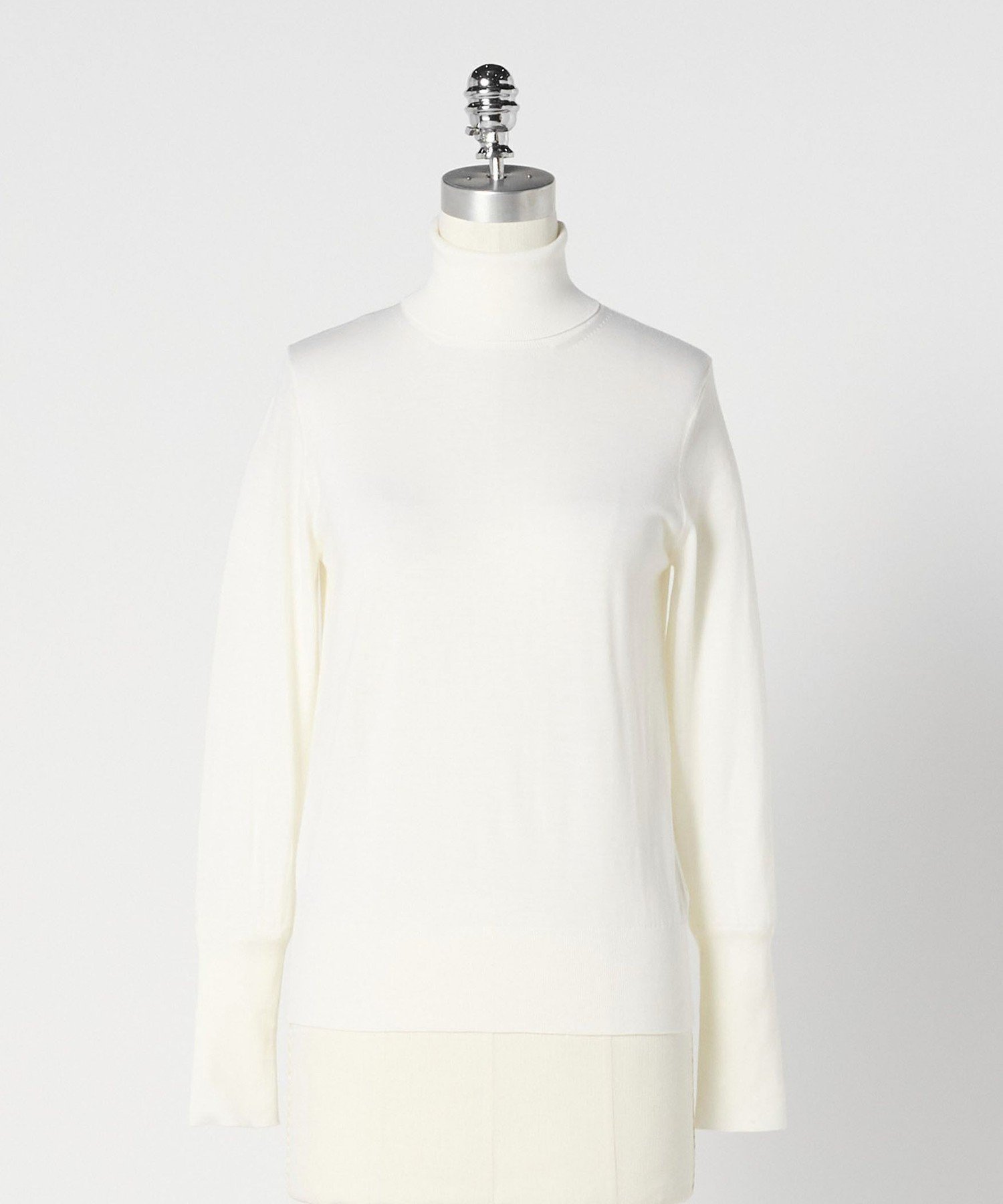 【ユナイテッドアローズ/UNITED ARROWS】のLOEFF ハイゲージ タートルネック ニット インテリア・キッズ・メンズ・レディースファッション・服の通販 founy(ファニー) 　ファッション　Fashion　レディースファッション　Fashion for Women　トップス・カットソー　Cut & Sew Tops　ニット　Knit Tops & Sweaters　タートルネック・ハイネックトップス　Turtlenecks & High-Neck Tops　タートルネック　Turtleneck, High Neck　エレガント 上品　Elegant　WHITE|ID: prp329100004814409 ipo3291000000034965882