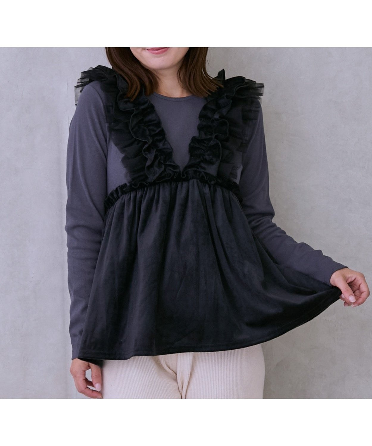 【ナルミヤ オンライン/NARUMIYA ONLINE】の【親子リンク】ドッキングフリルチュニック インテリア・キッズ・メンズ・レディースファッション・服の通販 founy(ファニー) 　ファッション　Fashion　レディースファッション　Fashion for Women　トップス・カットソー　Cut & Sew Tops　おすすめ　Recommended / Our Picks　チュニック　Tunic, Long Top　チュール　Tulip, Tulip Motif　ドッキング　Docking, Mixed Material　ネックレス　Necklace, Pendant Necklace　バランス　Balance, Style Balance　フリル　Frill, Ruffle　ブレスレット　Bracelet, Wristband　ポケット　Pocket, Pocket Detail　黒|ID: prp329100004814482 ipo3291000000034967062