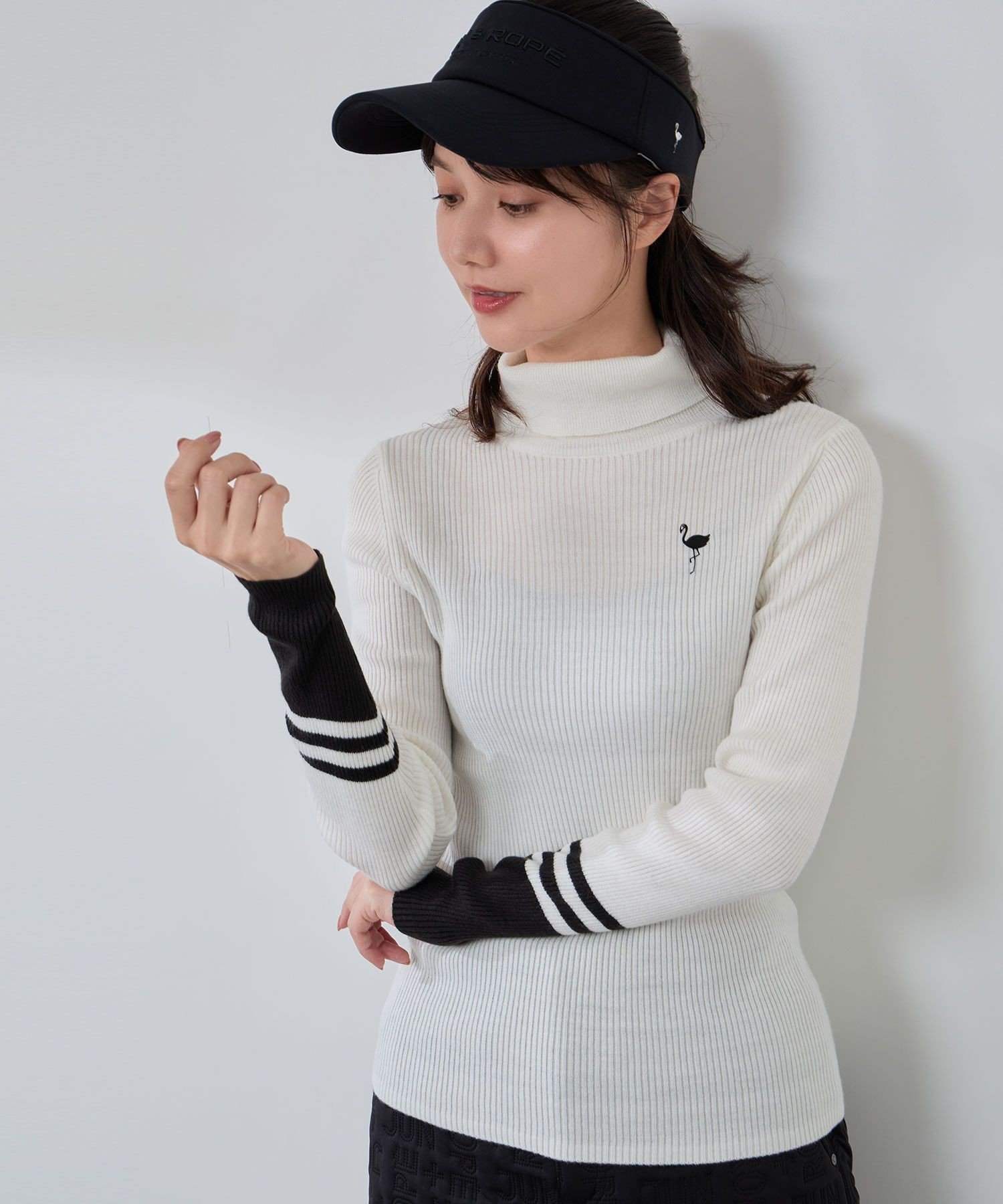 【ジュンアンドロペ/JUN&ROPE】のバイカラー切替リブタートルニット/Oggi掲載 インテリア・キッズ・メンズ・レディースファッション・服の通販 founy(ファニー) 　雑誌掲載アイテム　Magazine Picks & Fashion Features　ファッション雑誌　Fashion Magazines　オッジ　Oggi　ファッション　Fashion　レディースファッション　Fashion for Women　トップス・カットソー　Cut & Sew Tops　ニット　Knit Tops & Sweaters　秋　Autumn　コレクション　Collection, Seasonal Line　切替　Switching, Contrast Panel　シンプル　Simple, Minimal　スタイリッシュ　Stylish, Fashionable　雑誌　Magazine, Fashion Magazine　タートルネック　Turtleneck, High Neck　定番　Standard, Basic Item　人気　Popular, Best Seller　パフォーマンス　Performance, Active Function　ボトム　Bottoms, Lower Wear　ポケット　Pocket, Pocket Detail　メンズ　Men's, Menswear　冬　Winter / This Winter　ゴルフ　Golf　ホワイト(10)|ID: prp329100004814488 ipo3291000000034967151