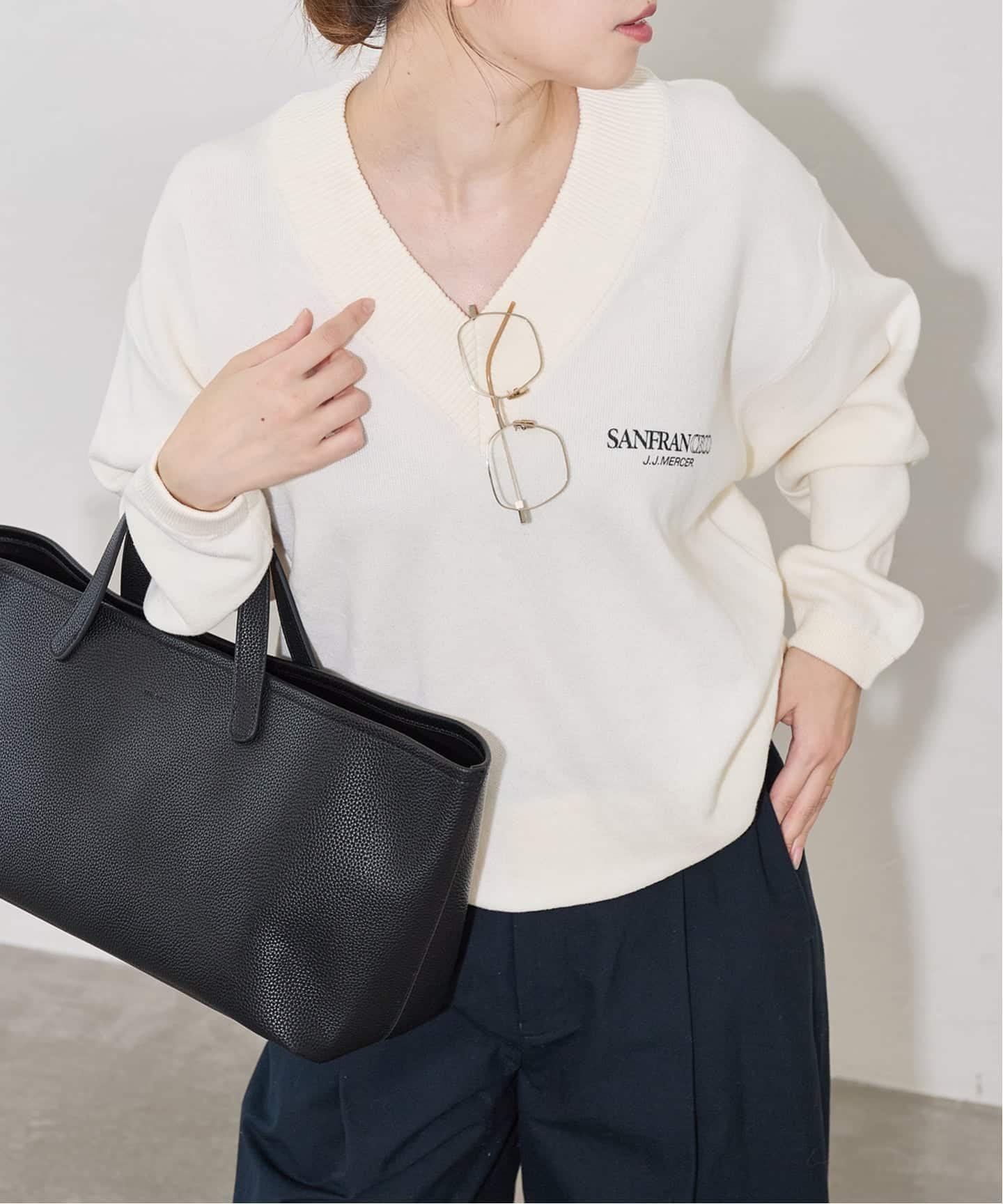 【ジャーナルスタンダード/JOURNAL STANDARD】の別注【J.J.Mercer / ジェイジェイマーサー】Vニット インテリア・キッズ・メンズ・レディースファッション・服の通販 founy(ファニー) 　ファッション　Fashion　レディースファッション　Fashion for Women　トップス・カットソー　Cut & Sew Tops　ニット　Knit Tops & Sweaters　コレクション　Collection, Seasonal Line　ミックス　Mix, Mixed Style　冬　Winter / This Winter　別注　Limited Edition, Custom Order　春　Spring　ナチュラル|ID: prp329100004814489 ipo3291000000034967167