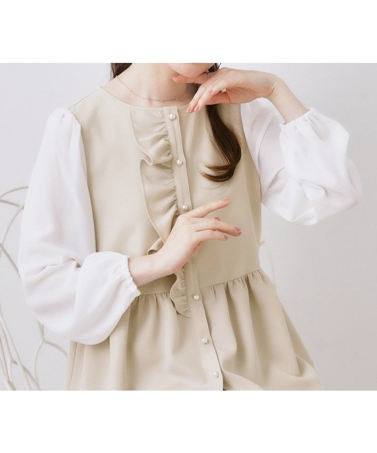 【クチュール ブローチ/Couture Brooch】の【ハレの日・通勤】フリルドッキング ペプラムブラウス インテリア・キッズ・メンズ・レディースファッション・服の通販 founy(ファニー) 　ファッション　Fashion　レディースファッション　Fashion for Women　トップス・カットソー　Cut & Sew Tops　シャツ・ブラウス・オフィスカジュアル　Elegant Blouses & Button-Ups　シフォン　Chiffon, Lightweight Fabric　スマート　Smart, Elegant　ドッキング　Docking, Mixed Material　パール　Pearl, Pearl Accent　フリル　Frill, Ruffle　フロント　Front, Front Design　ペプラム　Peplum, Flared Hem　エレガント 上品　Elegant　ビジネス 仕事 通勤　Business / Work / Commuting　グレージュ|ID: prp329100004814510 ipo3291000000034967451