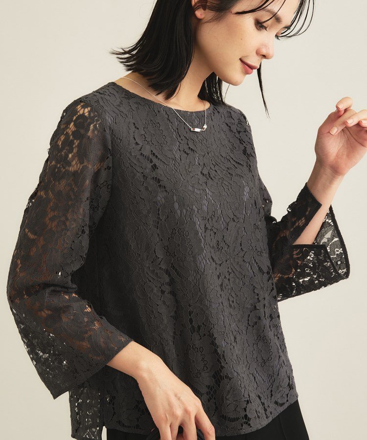 【インディヴィ/INDIVI】の【洗える/セレモニー】フラワーレースブラウス インテリア・キッズ・メンズ・レディースファッション・服の通販 founy(ファニー) 　ファッション　Fashion　レディースファッション　Fashion for Women　トップス・カットソー　Cut & Sew Tops　シャツ・ブラウス・オフィスカジュアル　Elegant Blouses & Button-Ups　インナー　Innerwear　ジャケット　Jacket, Outerwear　スマート　Smart, Elegant　スリット　Slit, Slit Detail　スリーブ　Sleeve, Long Sleeve / Short Sleeve　セレモニー　Ceremony　フラワー　Flower, Floral　フレア　Flare, Flared　レース　Lace, Lace Fabric　エレガント 上品　Elegant　洗える　Machine Washable　グレー|ID: prp329100004814534 ipo3291000000034967747