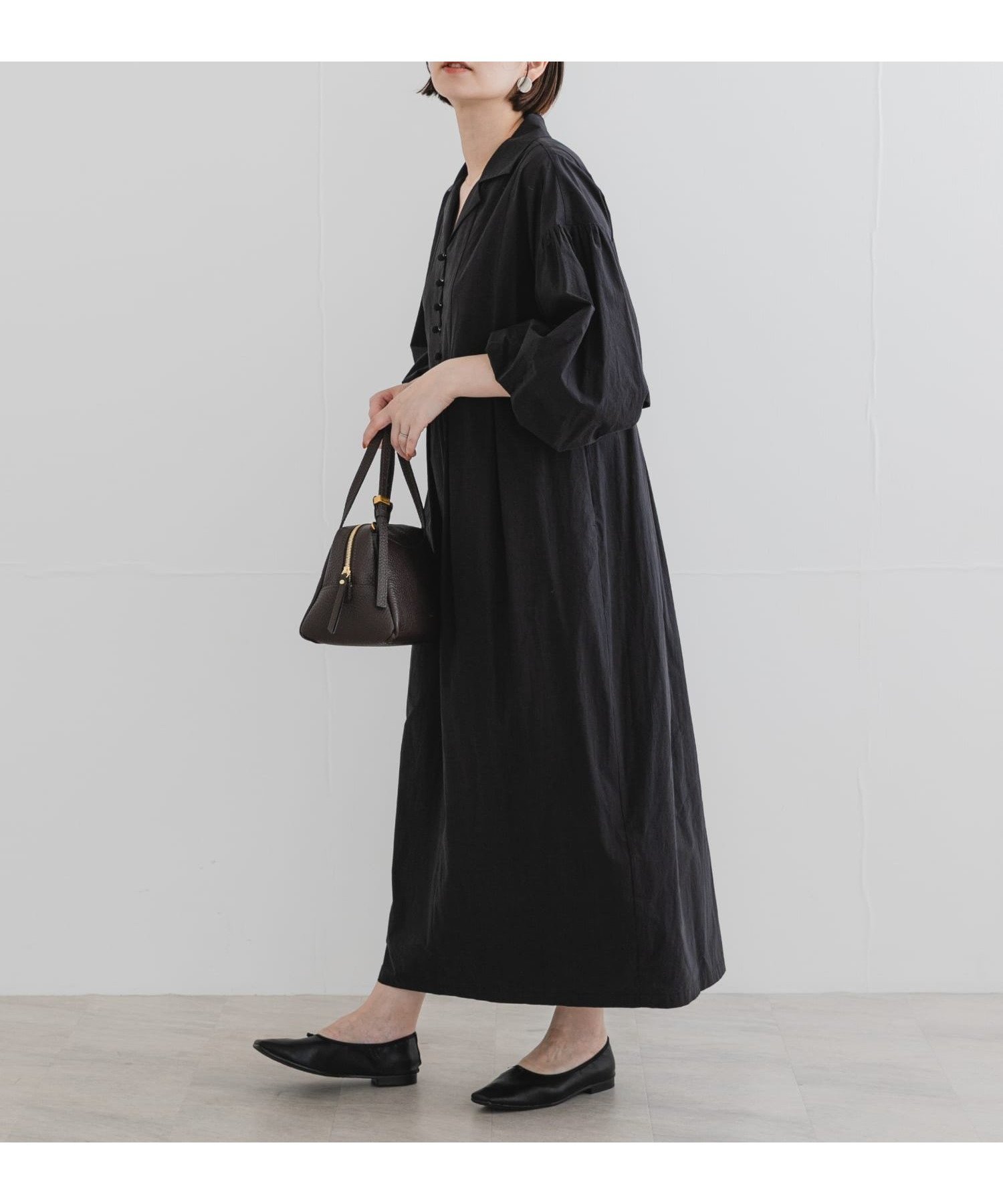 【アーバンリサーチ ロッソ/URBAN RESEARCH ROSSO】のF by ROSSO オープンカラーワンピース インテリア・キッズ・メンズ・レディースファッション・服の通販 founy(ファニー) 　ファッション　Fashion　レディースファッション　Fashion for Women　ワンピース　Dresses　2025年　2025　2025-2026秋冬・A/W　Autumn/Winter 2025–26 AW25–26　冬　Winter / This Winter　ギャザー　Gathered, Ruffled　シューズ　Shoes, Footwear　シンプル　Simple, Minimal　スニーカー　Sneakers, Trainers　スリーブ　Sleeve, Long Sleeve / Short Sleeve　フラット　Flat, Flat Shoes　A/W・秋冬　Autumn/Winter　BLACK|ID: prp329100004814539 ipo3291000000034967790