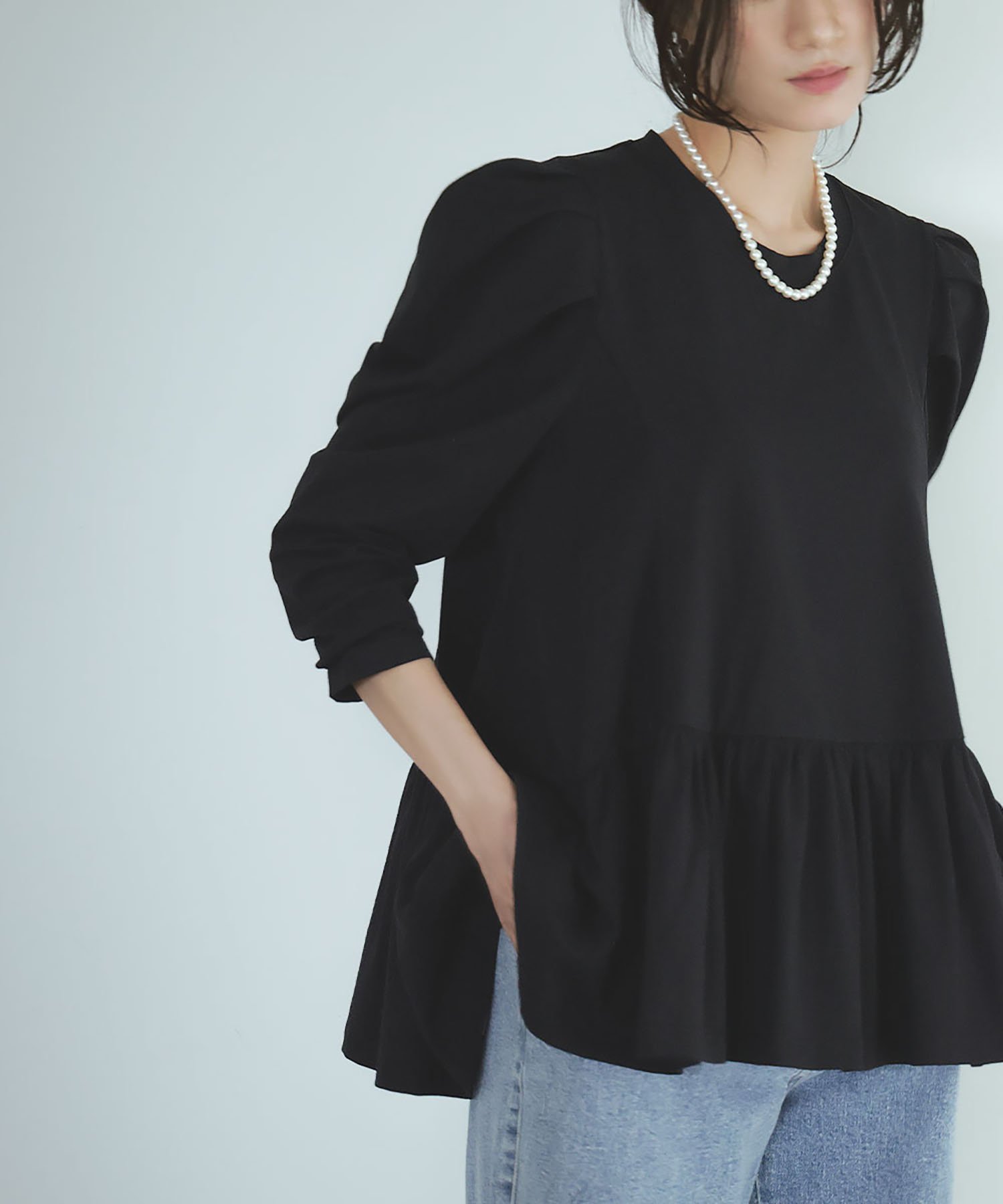 【ガール/GIRL】のギャザースリーブペプラムトップス インテリア・キッズ・メンズ・レディースファッション・服の通販 founy(ファニー) 　ファッション　Fashion　レディースファッション　Fashion for Women　トップス・カットソー　Cut & Sew Tops　アクセサリー　Fashion Accessories　カットソー　Cut and Sewn Top　スリーブ　Sleeve, Long Sleeve / Short Sleeve　フレア　Flare, Flared　再入荷　Restock / Back in Stock　おすすめ　Recommended / Our Picks　エレガント 上品　Elegant　BK|ID: prp329100004814564 ipo3291000000034968133