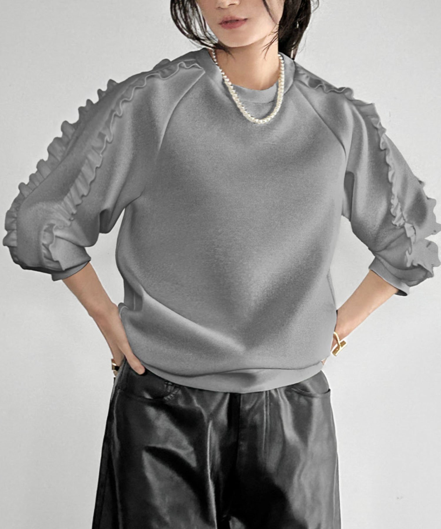 【ガール/GIRL】の袖フリルクルーネックプルオーバー インテリア・キッズ・メンズ・レディースファッション・服の通販 founy(ファニー) 　ファッション　Fashion　レディースファッション　Fashion for Women　トップス・カットソー　Cut & Sew Tops　カジュアルプルオーバー・ニットトップス　Pullovers & Knit Tops / Casual Pullovers　洗える　Machine Washable　ラッフル　Ruffle, Frill　ロング　Long, Long-Length　再入荷　Restock / Back in Stock　エレガント 上品　Elegant　GRY|ID: prp329100004814568 ipo3291000000034968160