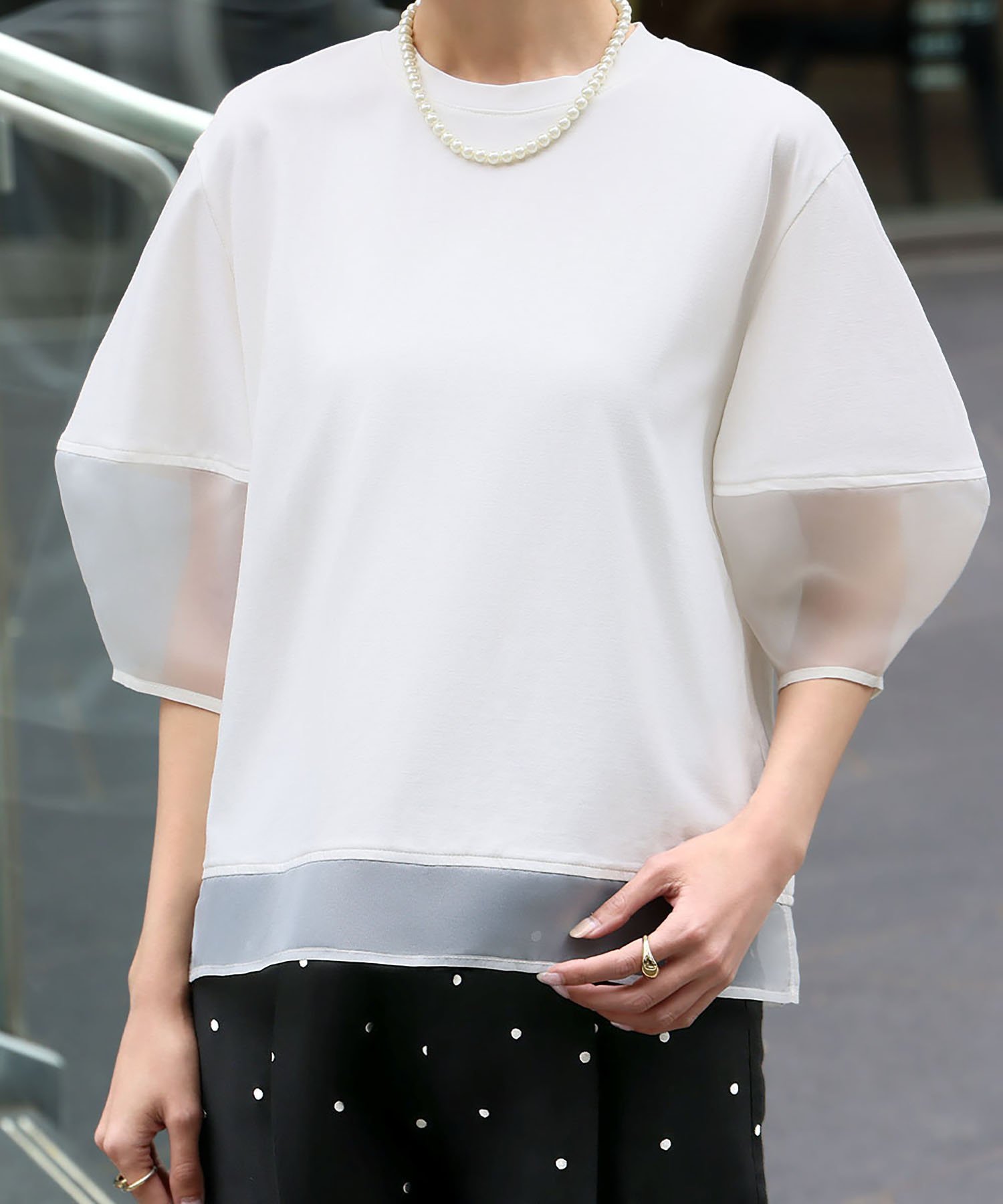 【ガール/GIRL】のシアー切替えランタンスリーブプルオーバー インテリア・キッズ・メンズ・レディースファッション・服の通販 founy(ファニー) 　ファッション　Fashion　レディースファッション　Fashion for Women　トップス・カットソー　Cut & Sew Tops　カジュアルプルオーバー・ニットトップス　Pullovers & Knit Tops / Casual Pullovers　オーガンジー　Organza Fabric　カットソー　Cut and Sewn Top　シアー　Sheer, See-Through　シンプル　Simple, Minimal　デニム　Denim, Jeans Material　ドッキング　Docking, Mixed Material　フェミニン　Feminine, Girly　再入荷　Restock / Back in Stock　エレガント 上品　Elegant　OWH|ID: prp329100004814570 ipo3291000000034968167