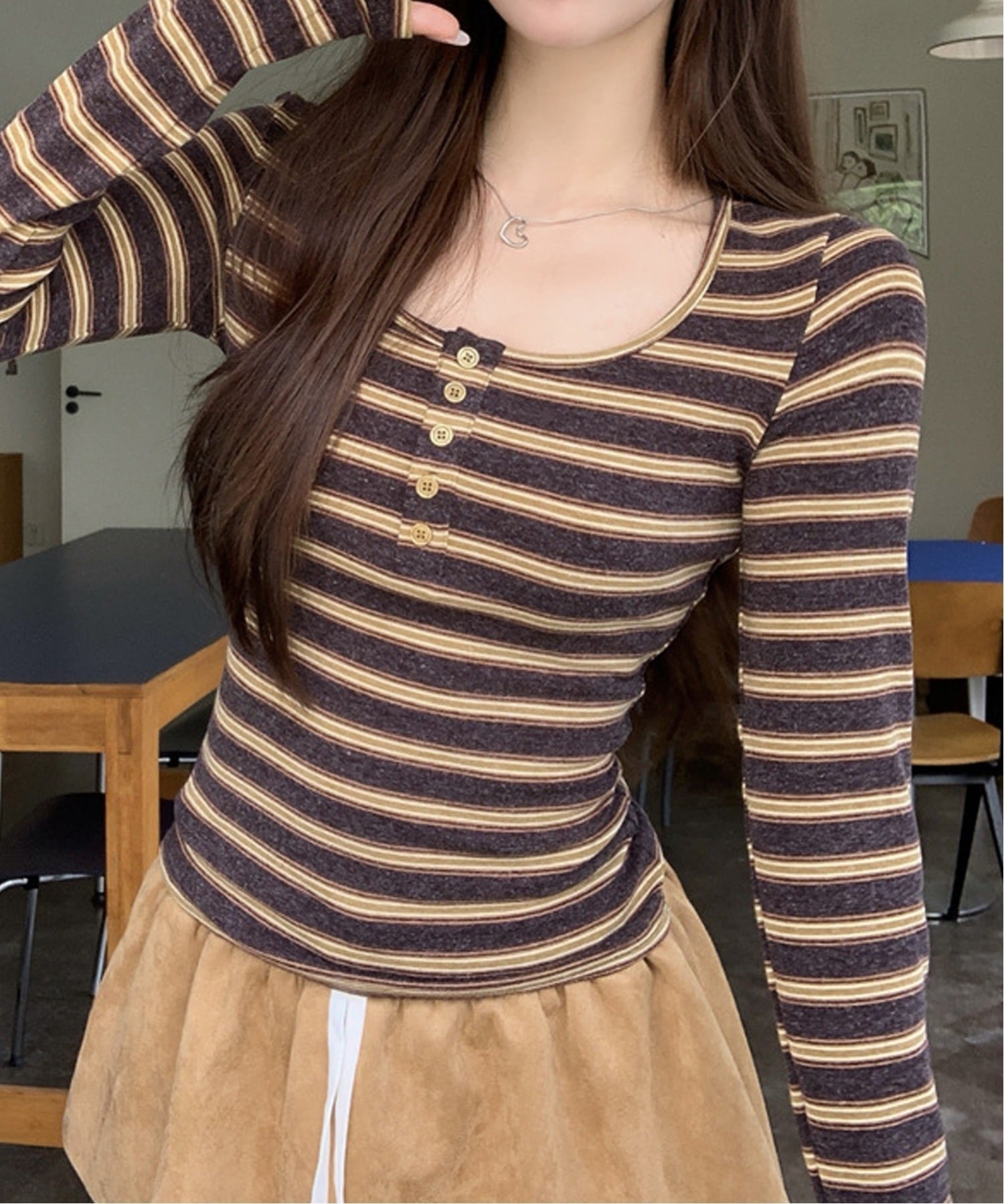 【チェルカ/CERCA】のHALEY PESCA/HALEY PESCA/マルチボーダー ブラウンヘンリーネックカットソー インテリア・キッズ・メンズ・レディースファッション・服の通販 founy(ファニー) 　ファッション　Fashion　レディースファッション　Fashion for Women　トップス・カットソー　Cut & Sew Tops　カットソー・ベーシックTシャツ　Cut-and-Sewn Tops / Stretch Tees & Basics　カットソー　Cut and Sewn Top　今季　This Season, Current Season　ジャケット　Jacket, Outerwear　デニム　Denim, Jeans Material　トレンド　Trend, Trending Now　定番　Standard, Basic Item　プリーツ　Pleats, Pleated　ベーシック　Basic, Essential　ボトム　Bottoms, Lower Wear　ボーダー　Border, Stripe　モチーフ　Motif, Design Theme　A/W・秋冬　Autumn/Winter　再入荷　Restock / Back in Stock　ブラウン|ID: prp329100004814583 ipo3291000000034968248