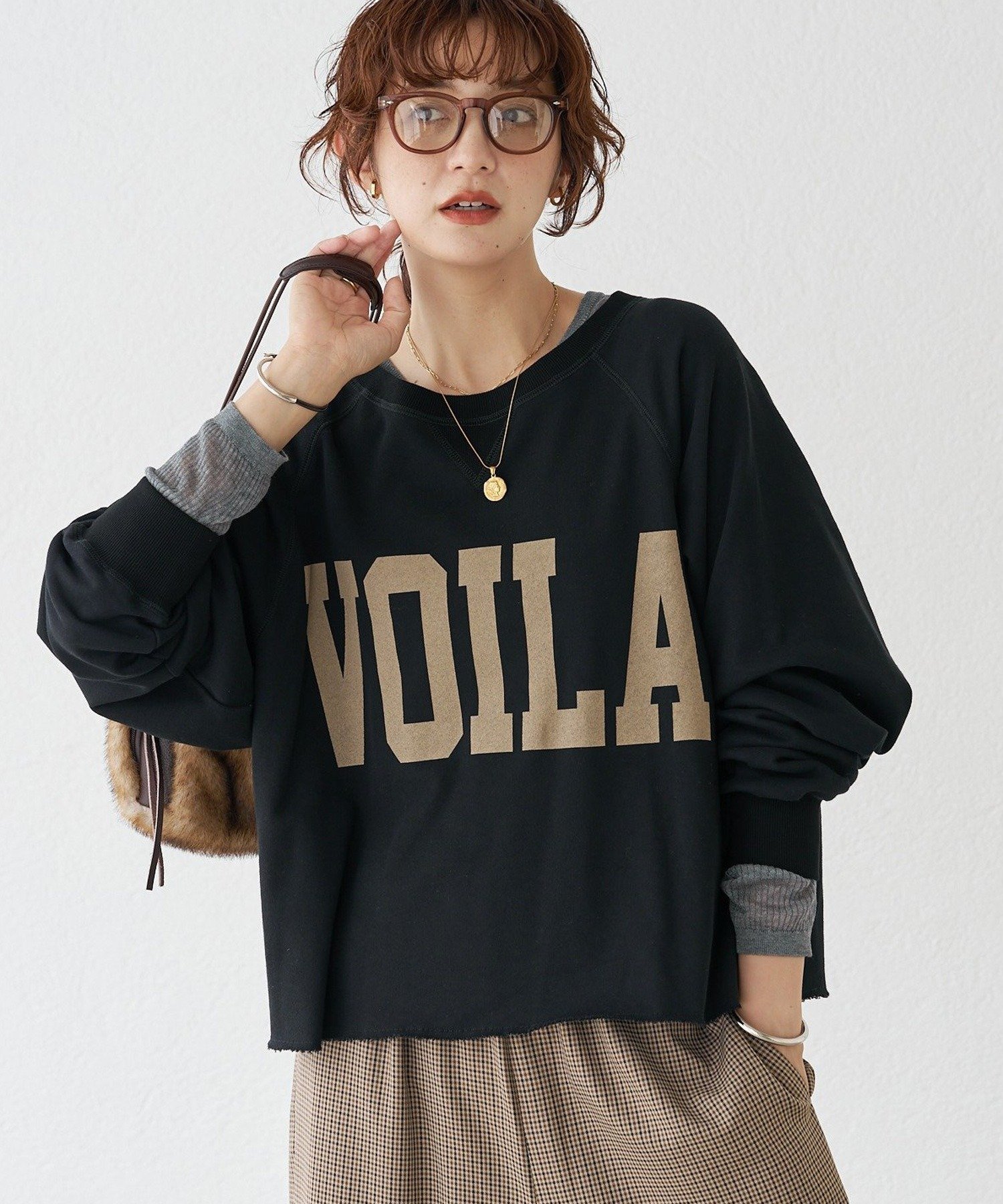 【リヴドロワ/RIVE DROITE】の【新色追加/Yossshiiii企画】ワイドロゴカットオフスエット インテリア・キッズ・メンズ・レディースファッション・服の通販 founy(ファニー) 　ファッション　Fashion　レディースファッション　Fashion for Women　インナー　Innerwear　春　Spring　秋　Autumn　グラフィック　Graphic, Graphic Design　コラボ　Collaboration, Collab　今季　This Season, Current Season　スウェット / スエット　Sweatshirt, Sweatwear　タートル　Turtleneck, Turtle Collar　ダウン　Down, Puffer　人気　Popular, Best Seller　ロング　Long, Long-Length　冬　Winter / This Winter　A/W・秋冬　Autumn/Winter　再入荷　Restock / Back in Stock　おすすめ　Recommended / Our Picks　夏　Summer　ブラック|ID: prp329100004814613 ipo3291000000034968456