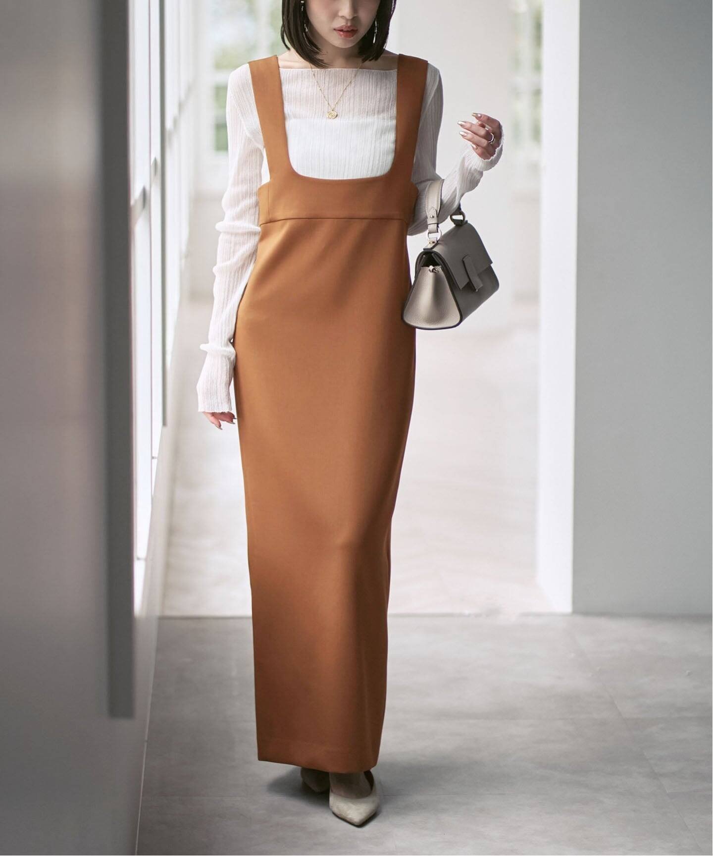 【ノーブル / スピック&スパン/NOBLE / Spick & Span】の《26SS先行 》ラフィネダブルクロスソフトスクエアワンピース インテリア・キッズ・メンズ・レディースファッション・服の通販 founy(ファニー) 　ファッション　Fashion　レディースファッション　Fashion for Women　ワンピース　Dresses　2026年　2026　インナー　Innerwear　カットソー　Cut and Sewn Top　シューズ　Shoes, Footwear　ショルダー　Shoulder, Shoulder Strap　スリット　Slit, Slit Detail　フラット　Flat, Flat Shoes　フロント　Front, Front Design　モダン　Modern, Contemporary　キャメル|ID: prp329100004814993 ipo3291000000034972033