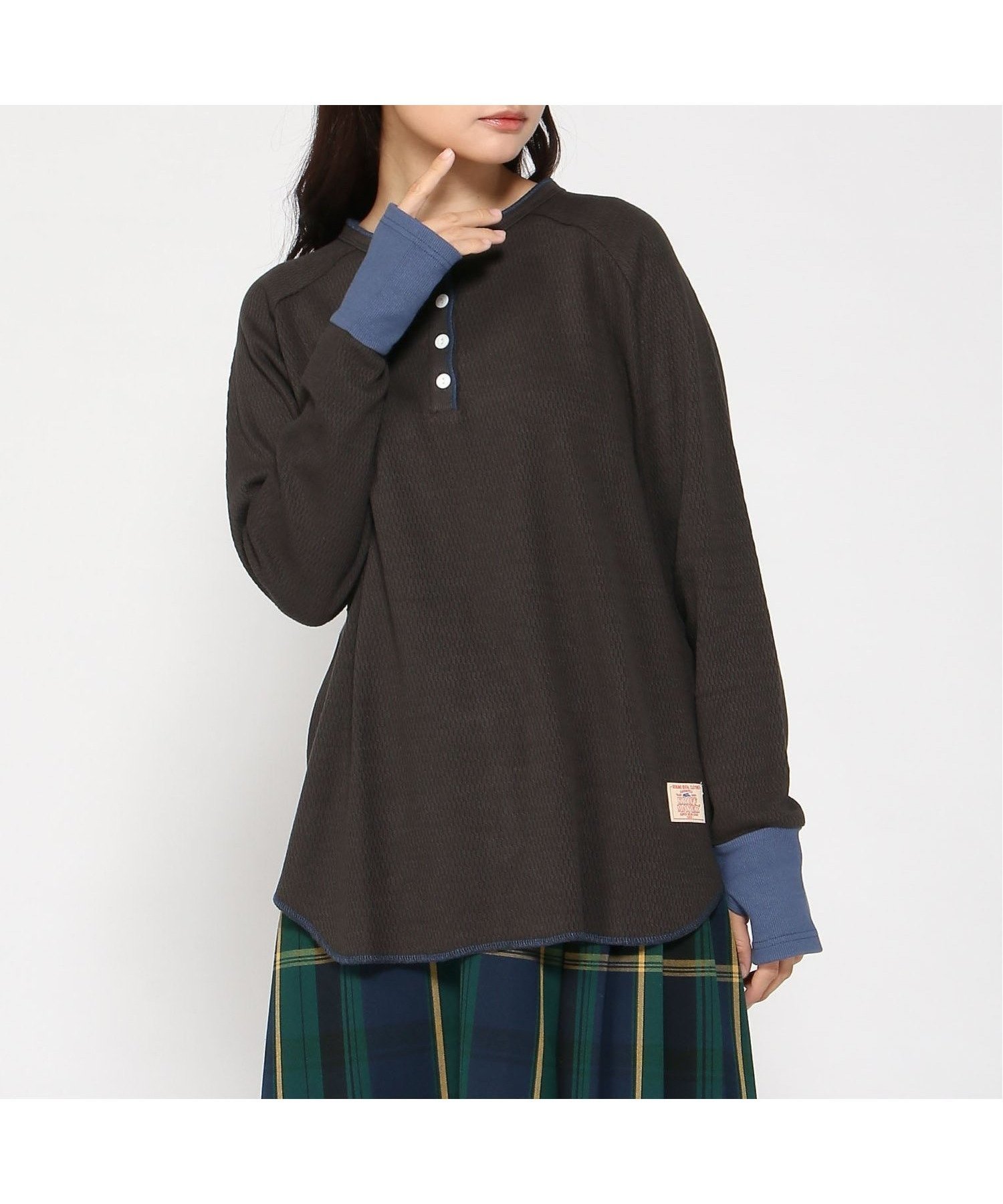 【クリフメイヤー/KRIFF MAYER】のハニカムワッフルバイカラーロンT インテリア・キッズ・メンズ・レディースファッション・服の通販 founy(ファニー) 　ファッション　Fashion　レディースファッション　Fashion for Women　トップス・カットソー　Cut & Sew Tops　ロングTシャツ・Tシャツ　Longline T-Shirts & Tees　スウェット / スエット　Sweatshirt, Sweatwear　スタンダード　Standard, Basic　ベーシック　Basic, Essential　ワッフル　Waffle, Waffle Knit　A/W・秋冬　Autumn/Winter　CHARCOAL|ID: prp329100004815008 ipo3291000000034972137