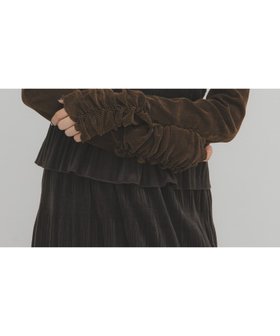 【ケービーエフ/KBF / URBAN RESEARCH】のシアーベロアシャーリングスリーブトップス 人気、トレンドファッション・服の通販 founy(ファニー) ファッション Fashion レディースファッション Fashion for Women トップス・カットソー Cut & Sew Tops ベロアトップス Velour Tops / Velvet-Look Items 2025年 2025 2025-2026秋冬・A/W Autumn/Winter 2025–26 AW25–26 冬 Winter / This Winter インナー Innerwear クラシカル Classical, Vintage-Inspired シャーリング Shirring, Ruched A/W・秋冬 Autumn/Winter |ID:prp329100004815054