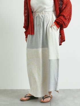 【サマンサモスモス/Samansa Mos2】の裏毛プリント配色アシメスカート 人気、トレンドファッション・服の通販 founy(ファニー) ファッション Fashion レディースファッション Fashion for Women スカート Skirts アシンメトリー Asymmetrical Style カットソー Cut and Sewn Top フィット Fit, Slim Fit プリント Print, Printed Pattern |ID:prp329100004815188