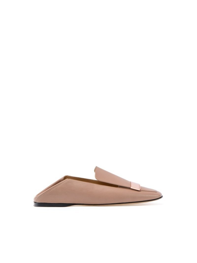 【セルジオ ロッシ/SERGIO ROSSI】のFlat Closed Toe インテリア・キッズ・メンズ・レディースファッション・服の通販 founy(ファニー) 　ファッション　Fashion　レディースファッション　Fashion for Women　ハーフ　Half, Half-Length　プレート　Plate, Dish　エレガント 上品　Elegant　ライトベージュ|ID: prp329100004815201 ipo3291000000034973699