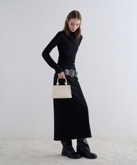 【チャールズ アンド キース/CHARLES & KEITH】のSabine サビーヌ ノットハンドルトラペーズトートバッグ 人気、トレンドファッション・服の通販 founy(ファニー) ファッション Fashion レディースファッション Fashion for Women バッグ Bags コンパクト Compact, Small Size ジップ Zip, Zipper スマート Smart, Elegant フォルム Silhouette, Form 台形 A-Line, Trapezoid Shape 財布 Wallet, Purse |ID:prp329100004815203