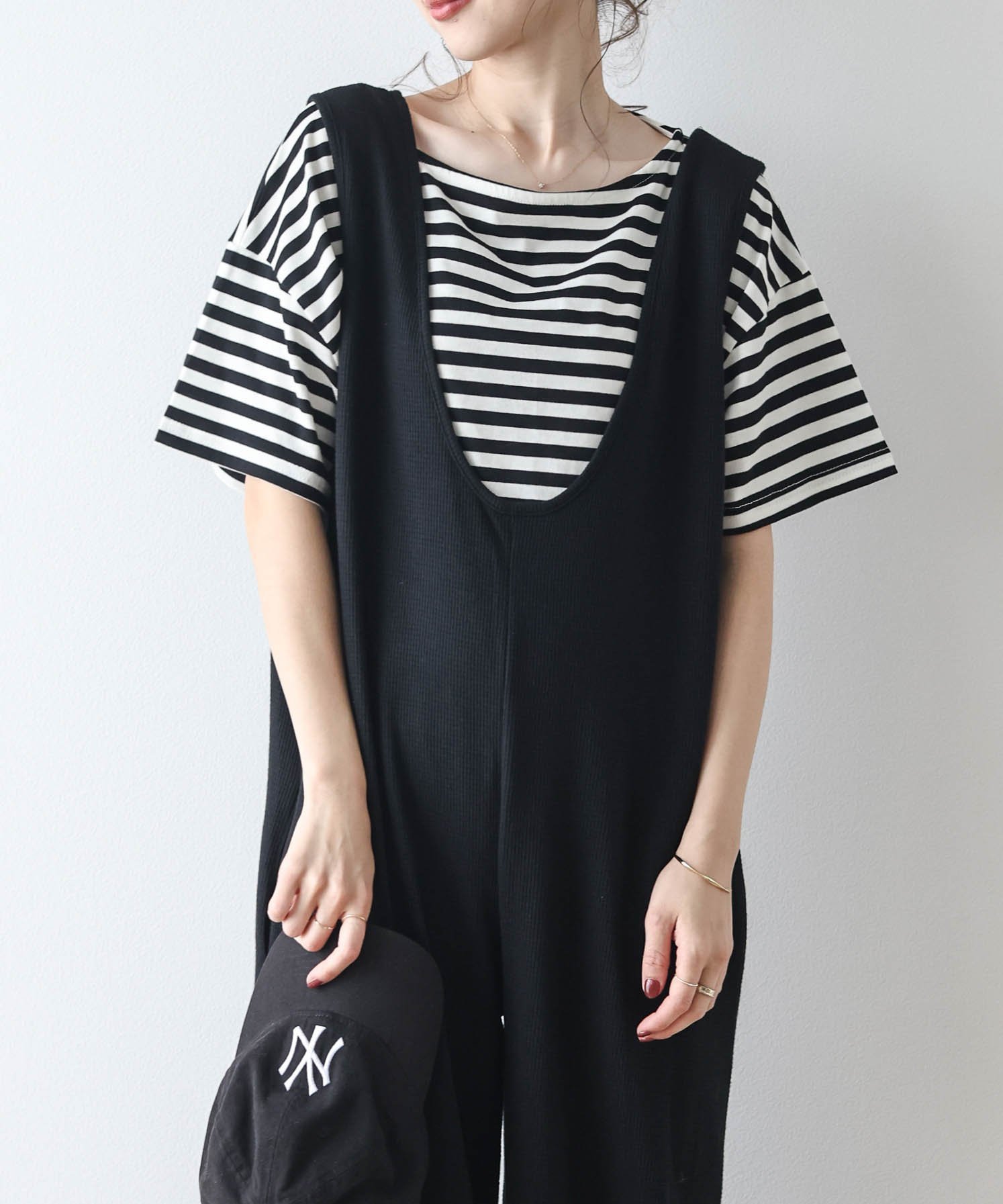 【ラジュール/Lajour】のクロップドボーダーTシャツ インテリア・キッズ・メンズ・レディースファッション・服の通販 founy(ファニー) ファッション Fashion レディースファッション Fashion for Women トップス・カットソー Cut & Sew Tops シャツ・ブラウス・オフィスカジュアル Elegant Blouses & Button-Ups ロングTシャツ・Tシャツ Longline T-Shirts & Tees クロップド Cropped, Short Length コンパクト Compact, Small Size ボーダー Border, Stripe リラックス Relax, Relaxed Fit 定番 Standard, Basic Item ブラック|ID: prp329100004815231 ipo3291000000034973937