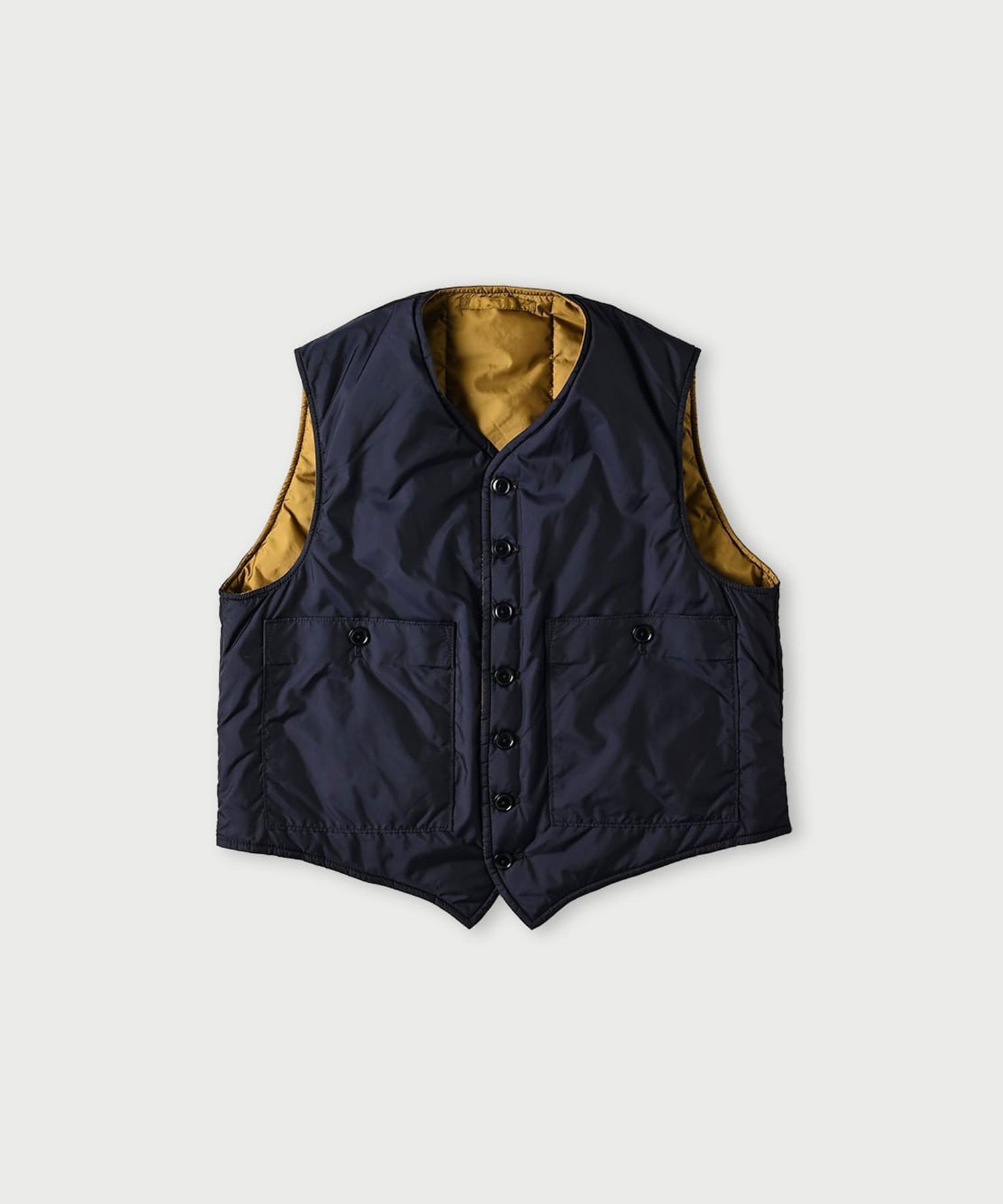 【フォーティファイブ アール/45R】のナイロンの908キルティングベスト インテリア・キッズ・メンズ・レディースファッション・服の通販 founy(ファニー) 　ファッション　Fashion　レディースファッション　Fashion for Women　アウター　Coat / Outerwear Collection　トップス・カットソー　Cut & Sew Tops　ベスト&ジレ / 重ね着スタイル　Vests & Gilets　キルティング　Quilted, Quilting　デニム　Denim, Jeans Material　ドレス　Dress, One-Piece　ベスト　Vest, Waistcoat　リバーシブル　Reversible, Two-Sided　A/W・秋冬　Autumn/Winter　ネイビー|ID: prp329100004815243 ipo3291000000034974026