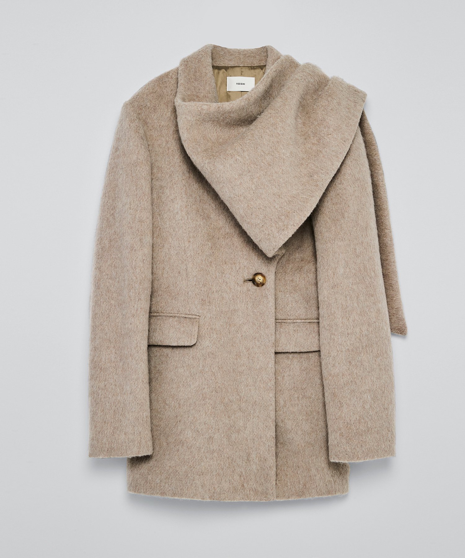 【ティーチ/TEECHI】のウールミックスシャギーコート インテリア・キッズ・メンズ・レディースファッション・服の通販 founy(ファニー) 　ファッション　Fashion　レディースファッション　Fashion for Women　アウター　Coat / Outerwear Collection　コート・ロングコート・ピーコート　Long Coats, Peacoats & More　ショート　Short, Short Length　スニーカー　Sneakers, Trainers　スマート　Smart, Elegant　デニム　Denim, Jeans Material　バランス　Balance, Style Balance　フロント　Front, Front Design　ボックス　Boxy, Box Shape　防寒　Cold Protection, Winter-Ready　マフラー　Scarf, Muffler　BEIGE|ID: prp329100004815352 ipo3291000000034974920