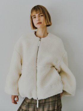 【スタイリング/styling】の【FIRST DOWN×styling/】リバーシブルブルゾン 人気、トレンドファッション・服の通販 founy(ファニー) ファッション Fashion レディースファッション Fashion for Women アウター Coat / Outerwear Collection ブルゾンジャケット・スポーティアウター Blouson Jackets スマート Smart, Elegant スリーブ Sleeve, Long Sleeve / Short Sleeve タートル Turtleneck, Turtle Collar ドローコード Drawcord, Drawstring Cord ブルゾン Blouson, Bomber Jacket リバーシブル Reversible, Two-Sided |ID:prp329100004815362