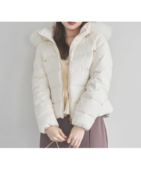 【スウィングル/Swingle】のフォックスファー付ショートダウン 人気、トレンドファッション・服の通販 founy(ファニー) ファッション Fashion レディースファッション Fashion for Women おすすめ Recommended / Our Picks エレガント 上品 Elegant カーディガン Cardigan, Knitwear ショート Short, Short Length ストレート Straight, Straight Cut ダウン Down, Puffer フェザー Feather, Feather Detail フォックス Fox, Fox Fur フレア Flare, Flared |ID:prp329100004815423