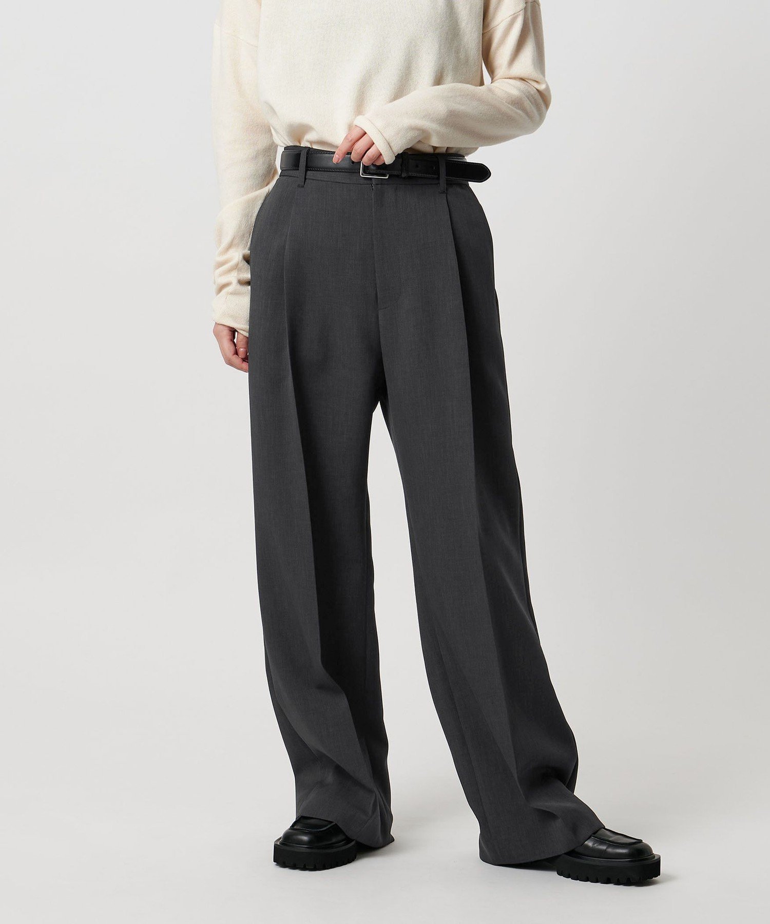 【ユナイテッドアローズ/UNITED ARROWS】のMARW UNITED ARROWS タック ストレートパンツ インテリア・キッズ・メンズ・レディースファッション・服の通販 founy(ファニー) 　ファッション　Fashion　レディースファッション　Fashion for Women　パンツ　Pants & Trousers　シンプル　Simple, Minimal　ストレート　Straight, Straight Cut　セットアップ　Set-Up, Coordinated Outfit　定番　Standard, Basic Item　人気　Popular, Best Seller　ビジネス 仕事 通勤　Business / Work / Commuting　DK.GRAY|ID: prp329100004815451 ipo3291000000034975818