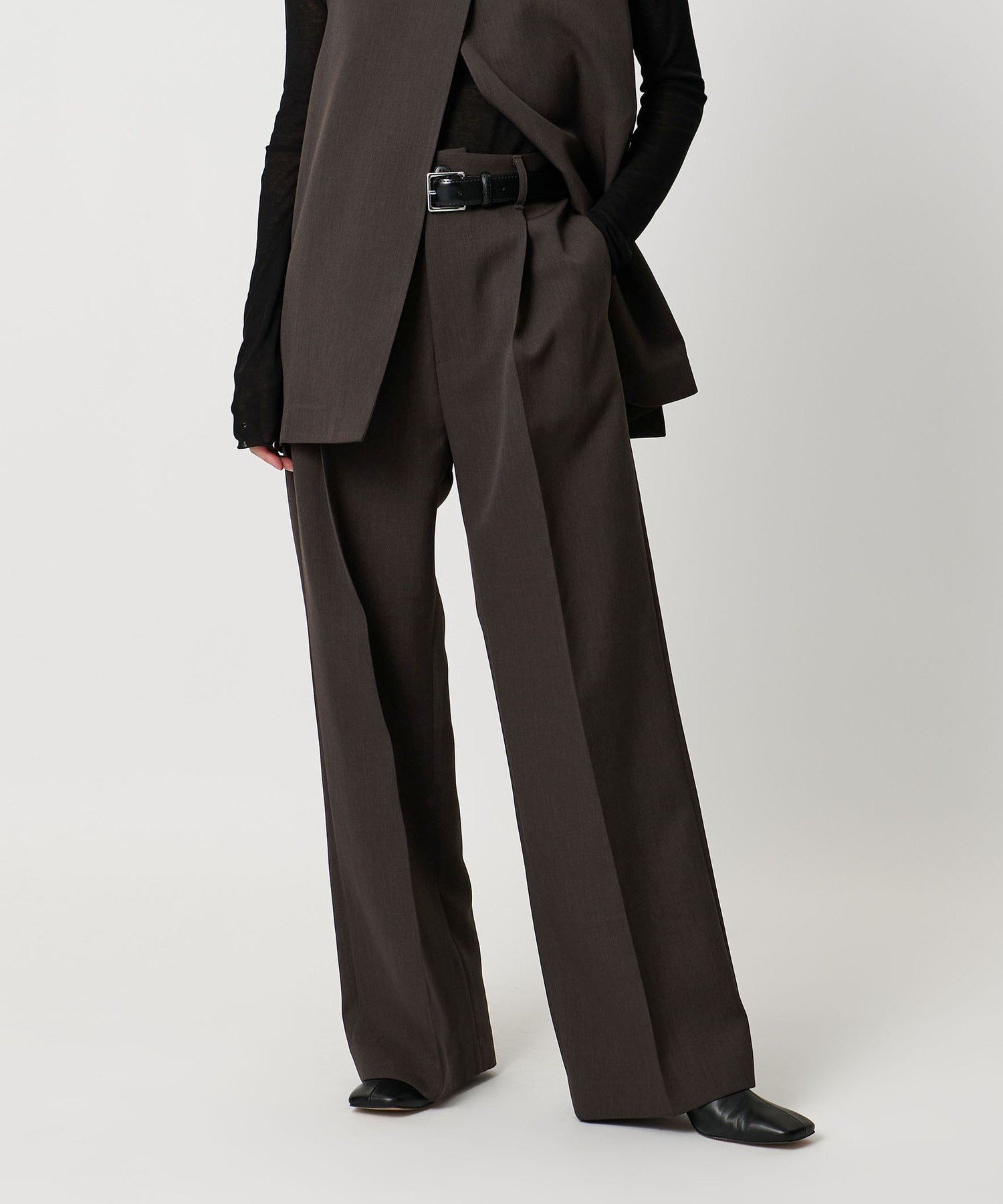 【ユナイテッドアローズ/UNITED ARROWS】のMARW UNITED ARROWS タック ストレートパンツ インテリア・キッズ・メンズ・レディースファッション・服の通販 founy(ファニー) 　ファッション　Fashion　レディースファッション　Fashion for Women　パンツ　Pants & Trousers　シンプル　Simple, Minimal　ストレート　Straight, Straight Cut　セットアップ　Set-Up, Coordinated Outfit　定番　Standard, Basic Item　人気　Popular, Best Seller　ビジネス 仕事 通勤　Business / Work / Commuting　DK.BROWN|ID: prp329100004815451 ipo3291000000034975821