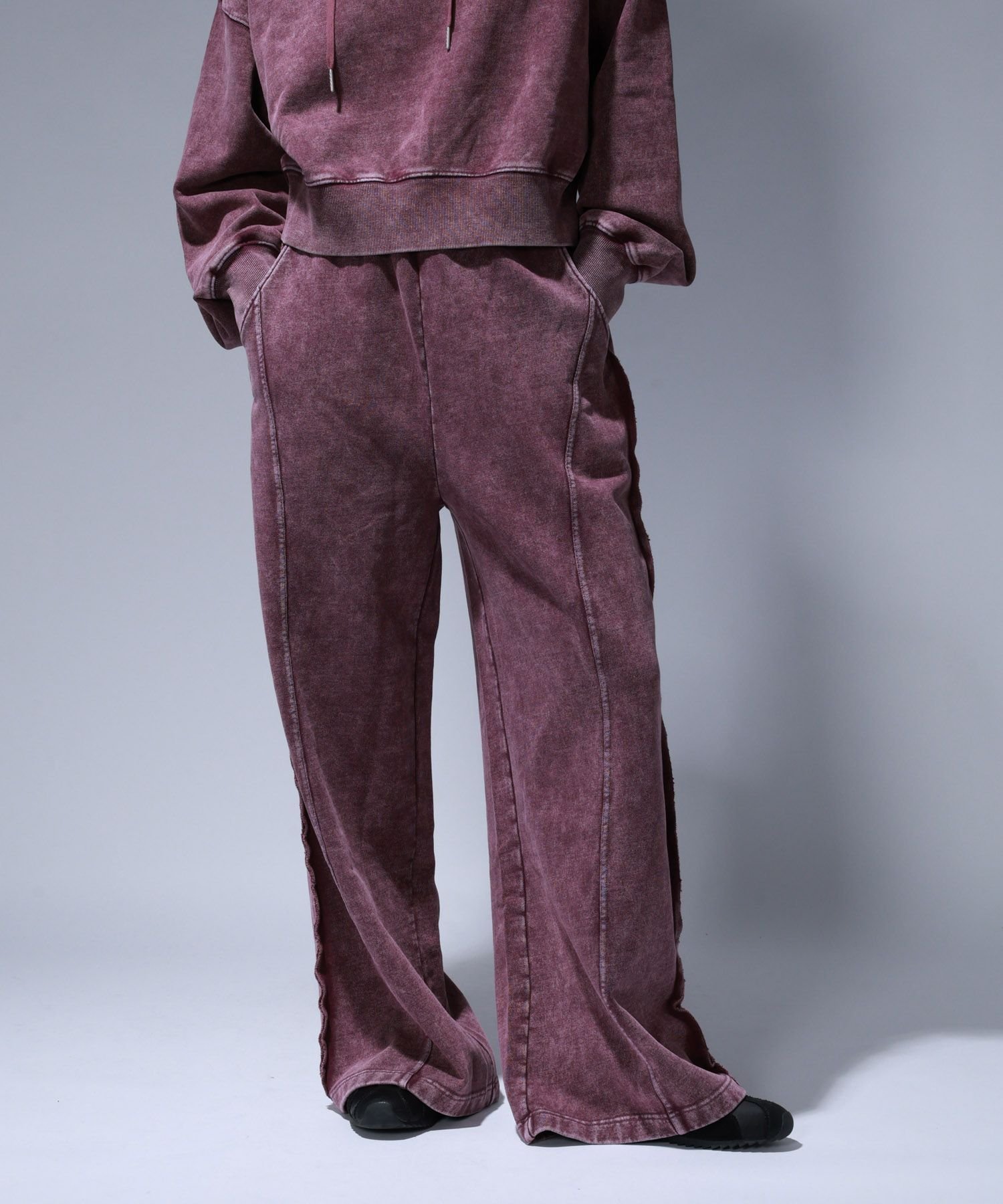 【ジーナシス/JEANASiS】のカコウスウェットワイドパンツ インテリア・キッズ・メンズ・レディースファッション・服の通販 founy(ファニー) ファッション Fashion レディースファッション Fashion for Women パンツ Pants & Trousers カットソー Cut and Sewn Top スウェット / スエット Sweatshirt, Sweatwear セットアップ Set-Up, Coordinated Outfit ルーズ Loose, Oversized ワイド Wide, Wide Fit ワーク Workwear, Utility Style おすすめ Recommended / Our Picks パープル|ID: prp329100004815459 ipo3291000000034975871