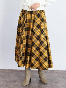 【ヴァン/Vin】のタータンチェックフレアスカート 人気、トレンドファッション・服の通販 founy(ファニー) ファッション Fashion レディースファッション Fashion for Women スカート Skirts Aライン・フレアスカート A-Line & Flared Skirts クラシカル Classical, Vintage-Inspired シンプル Simple, Minimal チェック Check, Plaid, Tartan バイアス Bias, Diagonal Cut フェミニン Feminine, Girly フレア Flare, Flared エレガント 上品 Elegant |ID:prp329100004815496