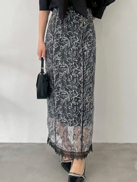 【リリーブラウン/Lily Brown】のエンブロイダリースイッチングスカート 人気、トレンドファッション・服の通販 founy(ファニー) ファッション Fashion レディースファッション Fashion for Women スカート Skirts クラシカル Classical, Vintage-Inspired スマート Smart, Elegant フィット Fit, Slim Fit リュクス Luxury, Elegant, High-End, Chic レース Lace, Lace Fabric |ID:prp329100004815502