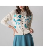 【ビアッジョブルー/Viaggio Blu】の【新色追加】ボタニカルモチーフ刺繍カーディガン 人気、トレンドファッション・服の通販 founy(ファニー) ファッション Fashion レディースファッション Fashion for Women トップス・カットソー Cut & Sew Tops カーディガン・羽織り Layered Style Cardigans 秋 Autumn カーディガン Cardigan, Knitwear ストレッチ Stretch, Stretchy Fabric パール Pearl, Pearl Accent モチーフ Motif, Design Theme A/W・秋冬 Autumn/Winter エレガント 上品 Elegant 2025年 2025 2025-2026秋冬・A/W Autumn/Winter 2025–26 AW25–26 thumbnail オフホワイト|ID: prp329100004815550 ipo3291000000034976655