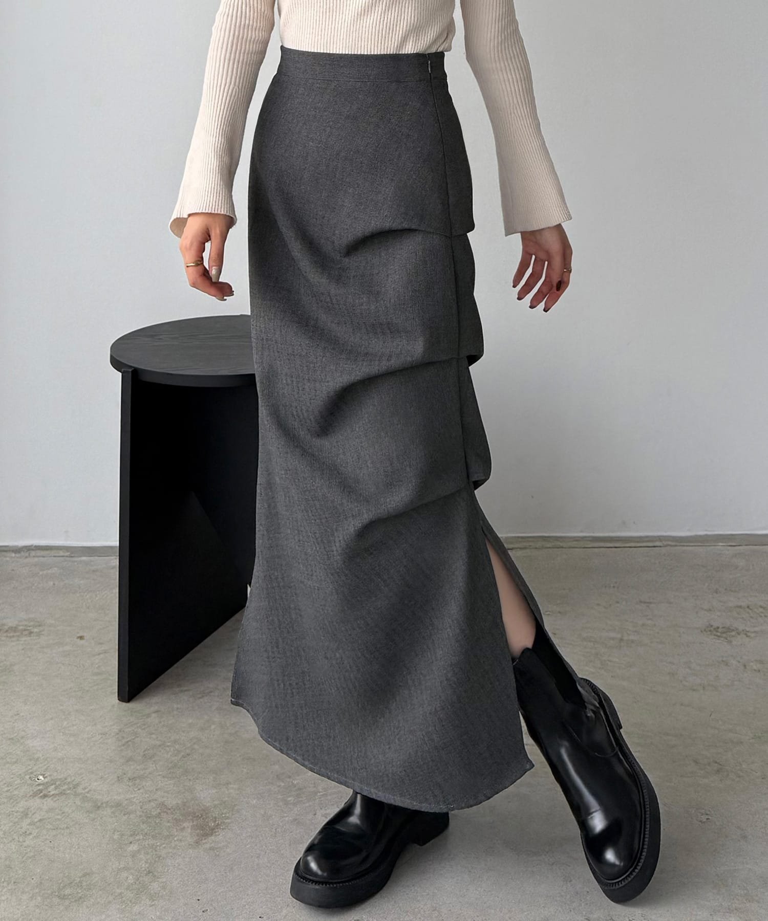 【ジュノア/JUNOAH】のcallautia 薄手ツイードサイドタックマーメイドスカート インテリア・キッズ・メンズ・レディースファッション・服の通販 founy(ファニー) 　ファッション　Fashion　レディースファッション　Fashion for Women　スカート　Skirts　チャコール|ID: prp329100004815564 ipo3291000000034976767