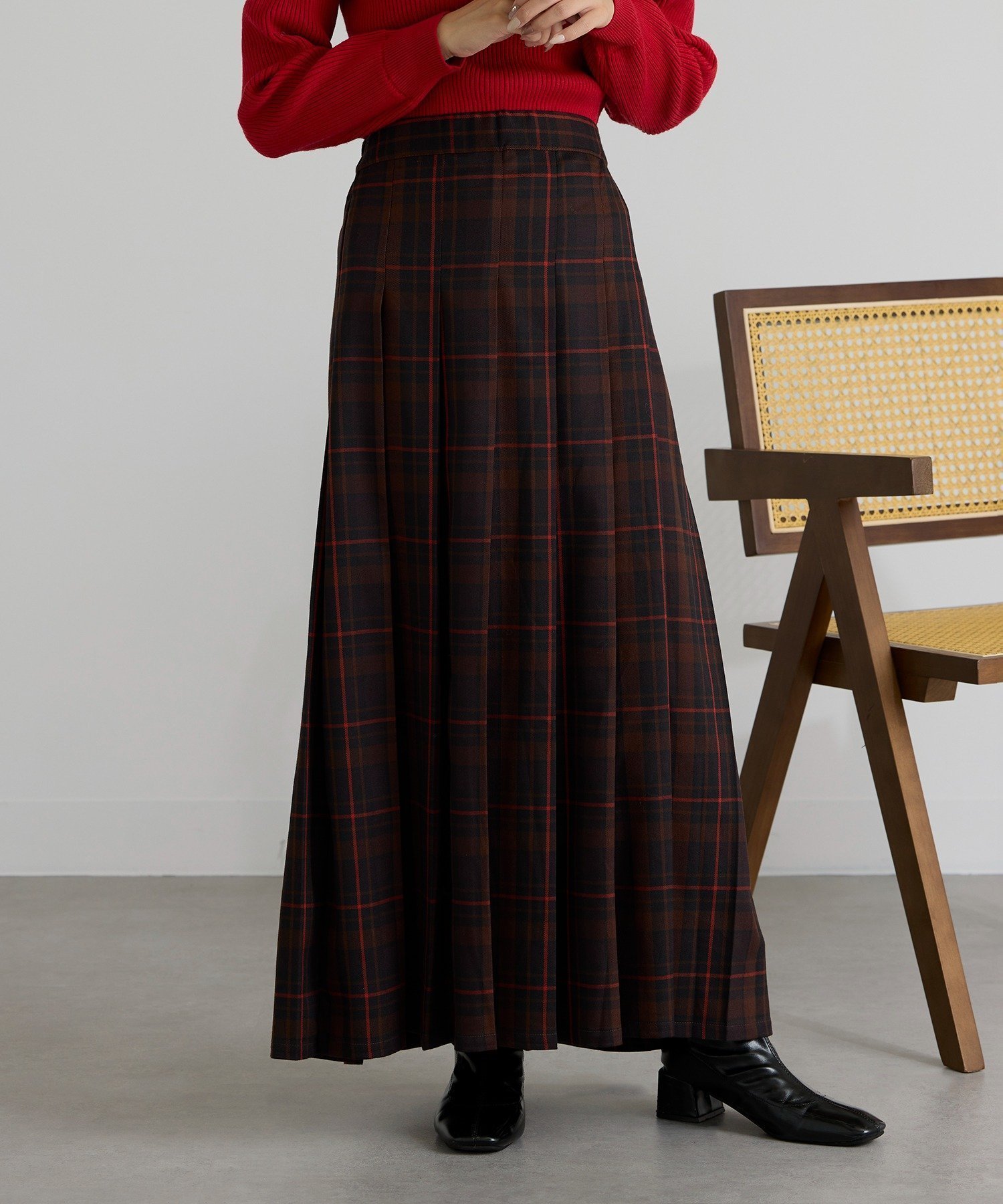 【セットアップセブン/SETUP7】のMAISON BREEZE reveur/タータンチェック プリーツロングスカート XNN インテリア・キッズ・メンズ・レディースファッション・服の通販 founy(ファニー) 　ファッション　Fashion　レディースファッション　Fashion for Women　スカート　Skirts　ロングスカート　Long Skirts / Maxi & Midi Skirts　アクセサリー　Fashion Accessories　カーディガン　Cardigan, Knitwear　クラシカル　Classical, Vintage-Inspired　シンプル　Simple, Minimal　ジャケット　Jacket, Outerwear　スウェット / スエット　Sweatshirt, Sweatwear　セットアップ　Set-Up, Coordinated Outfit　ダウン　Down, Puffer　トレンド　Trend, Trending Now　プリーツ　Pleats, Pleated　再入荷　Restock / Back in Stock　おすすめ　Recommended / Our Picks　エレガント 上品　Elegant　BRN|ID: prp329100004815567 ipo3291000000034976796