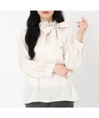 【ストロベリーフィールズ/STRAWBERRY FIELDS】のギャザーフリルリボンブラウス 人気、トレンドファッション・服の通販 founy(ファニー) ファッション Fashion レディースファッション Fashion for Women トップス・カットソー Cut & Sew Tops シャツ・ブラウス・オフィスカジュアル Elegant Blouses & Button-Ups thumbnail オフベージュ2|ID: prp329100004815586 ipo3291000000034976981