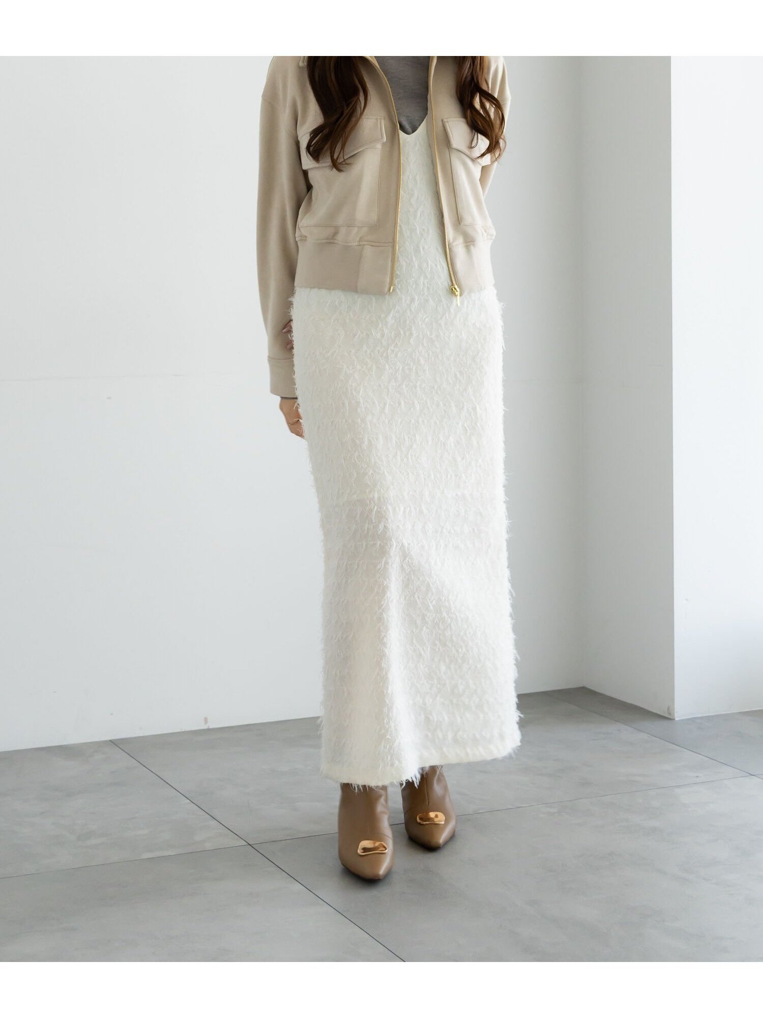 【テチチ/Te chichi】のカットジャガードキャミワンピース インテリア・キッズ・メンズ・レディースファッション・服の通販 founy(ファニー) 　ファッション　Fashion　レディースファッション　Fashion for Women　ワンピース　Dresses　キャミソールワンピース　Camisole Dresses　キャミワンピース　Cami Dress, Slip Dress　シンプル　Simple, Minimal　デニム　Denim, Jeans Material　ワイド　Wide, Wide Fit　オフホワイト|ID: prp329100004815609 ipo3291000000034977127